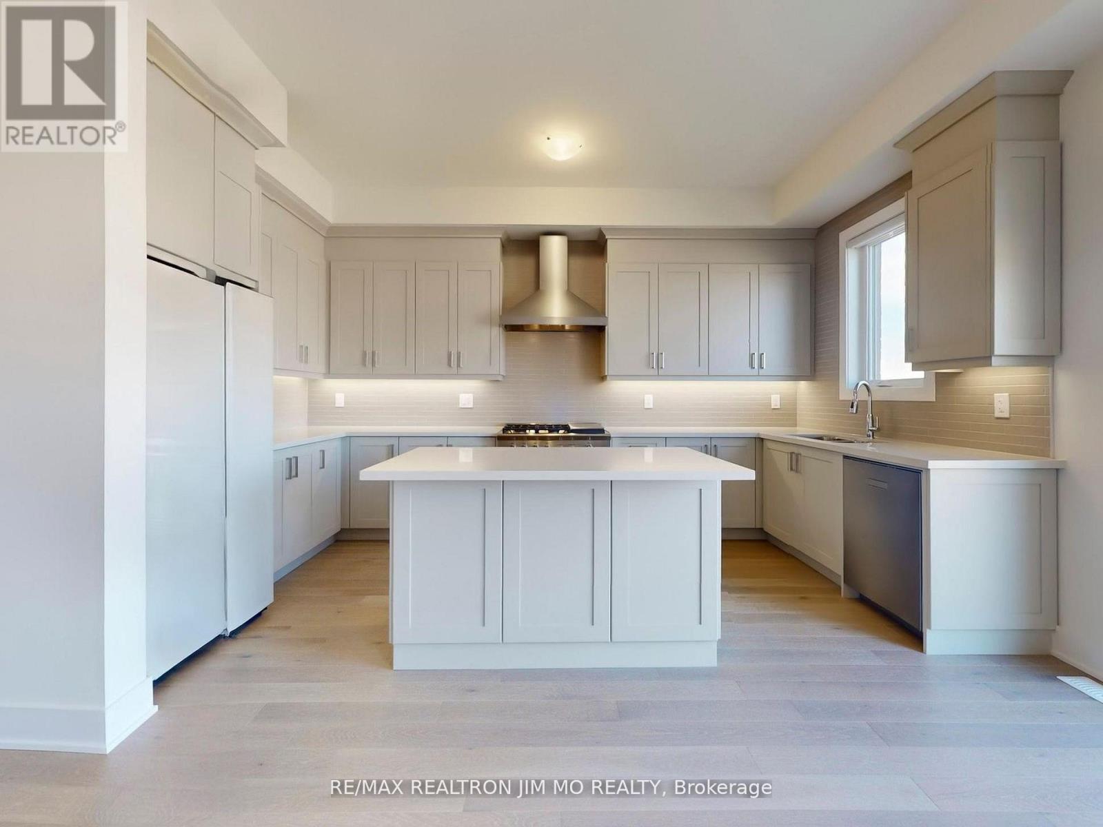 20 Nanhai Avenue, Markham, Ontario  L6C 3M9 - Photo 12 - N12679676