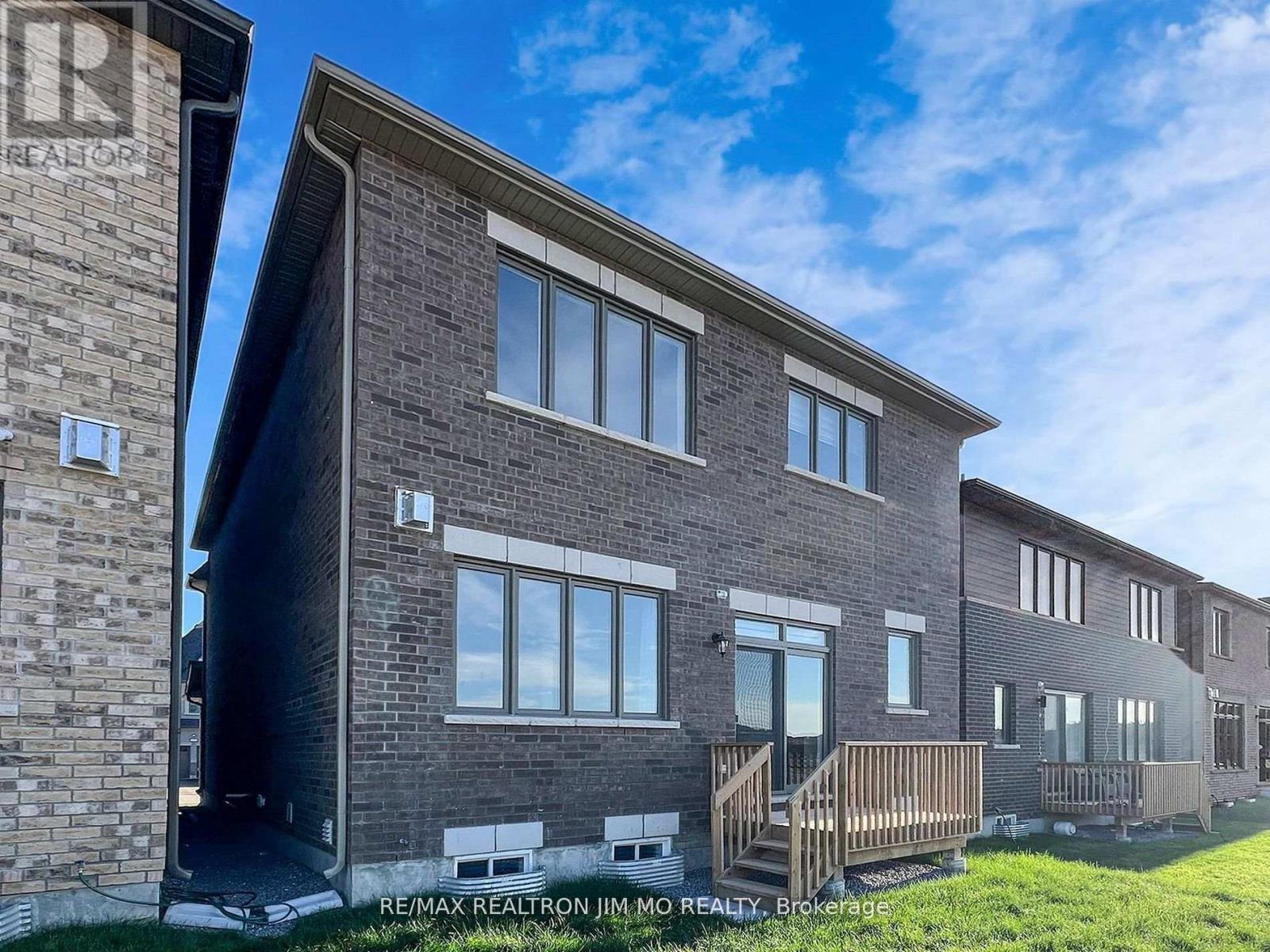 20 Nanhai Avenue, Markham, Ontario  L6C 3M9 - Photo 42 - N12679676