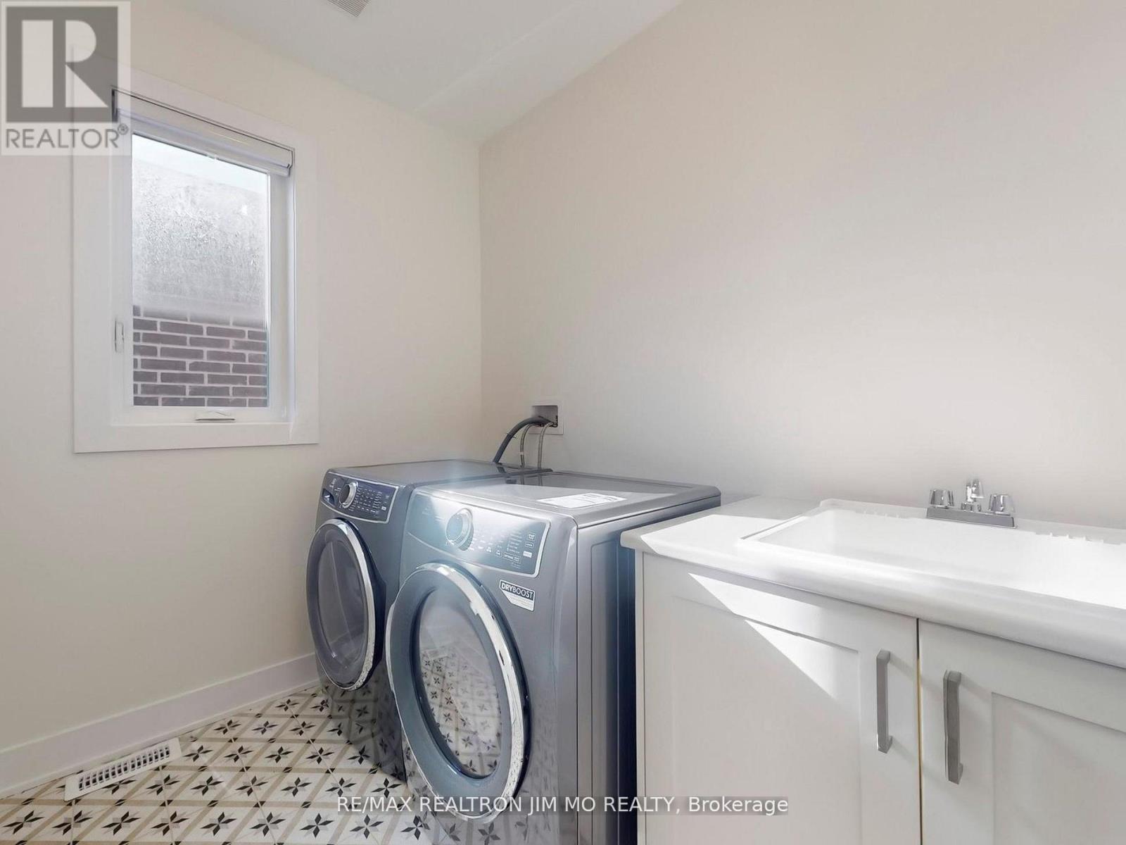 20 Nanhai Avenue, Markham, Ontario  L6C 3M9 - Photo 43 - N12679676