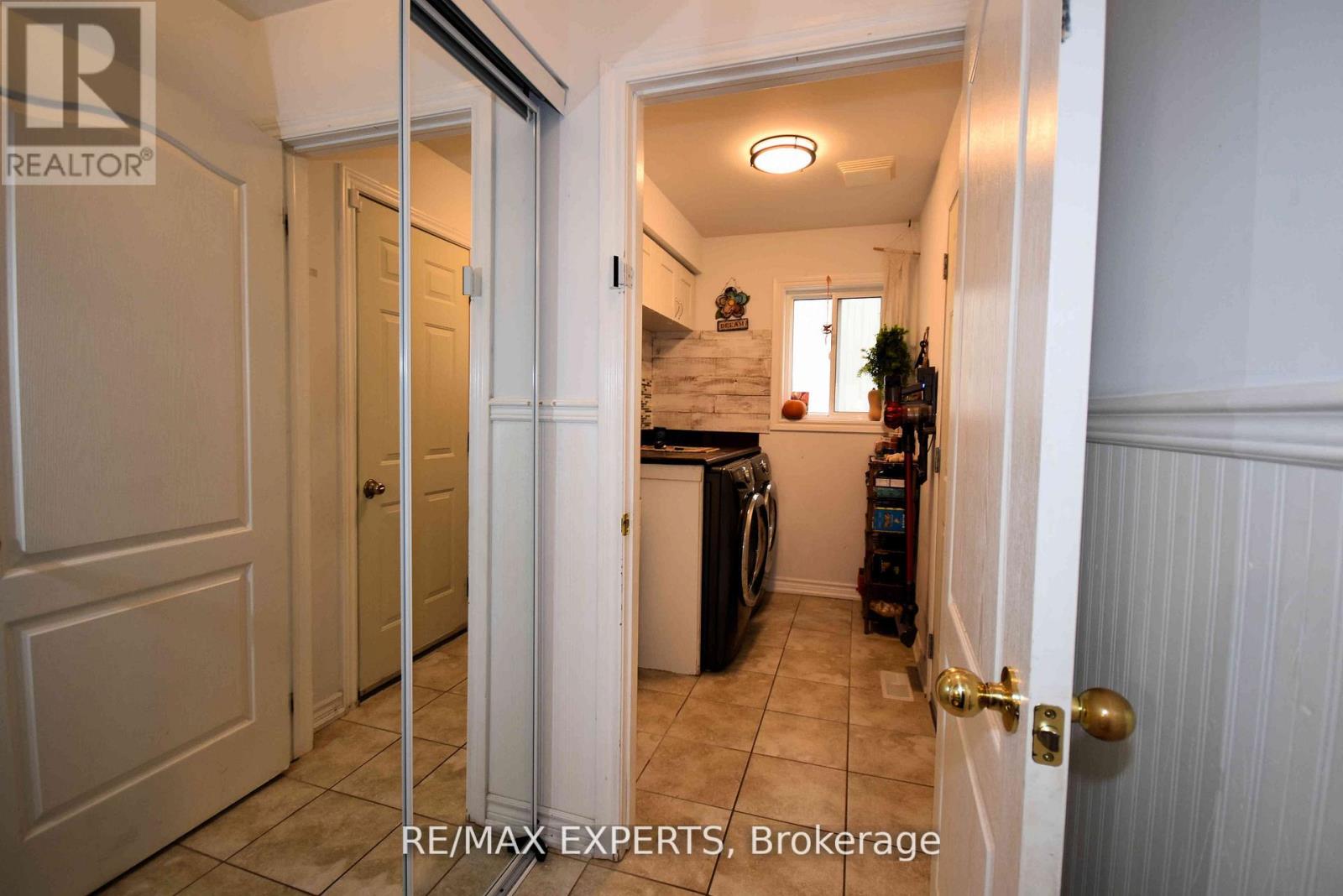 136 Donald Stewart Crescent, East Gwillimbury (Mt Albert), Ontario  L0G 1M0 - Photo 14 - N12679680