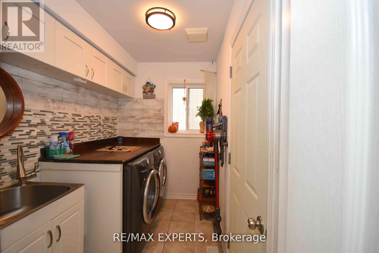 136 Donald Stewart Crescent, East Gwillimbury (Mt Albert), Ontario  L0G 1M0 - Photo 15 - N12679680