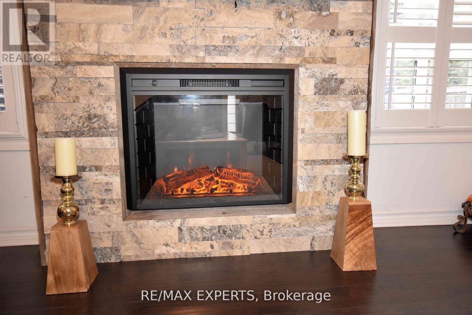 136 Donald Stewart Crescent, East Gwillimbury (Mt Albert), Ontario  L0G 1M0 - Photo 8 - N12679680