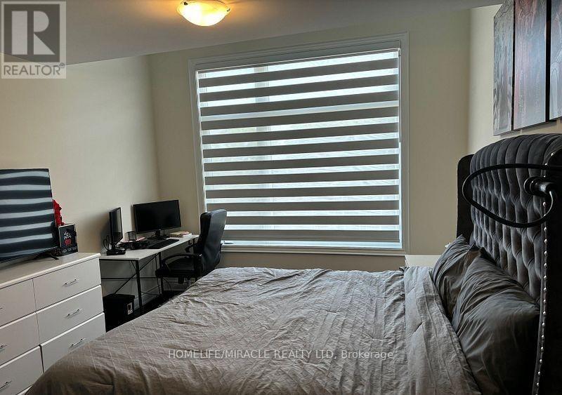 8 Bennington Road, Newmarket, Ontario  L3X 0M8 - Photo 12 - N12679896