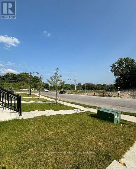 8 Bennington Road, Newmarket, Ontario  L3X 0M8 - Photo 2 - N12679896