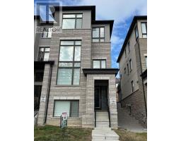 8 BENNINGTON ROAD, Newmarket, Ontario