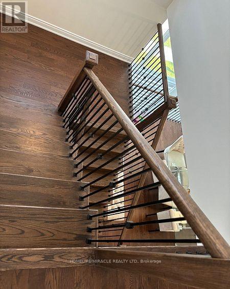 8 Bennington Road, Newmarket, Ontario  L3X 0M8 - Photo 21 - N12679934