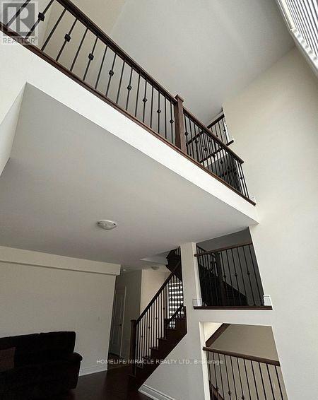 8 Bennington Road, Newmarket, Ontario  L3X 0M8 - Photo 29 - N12679934