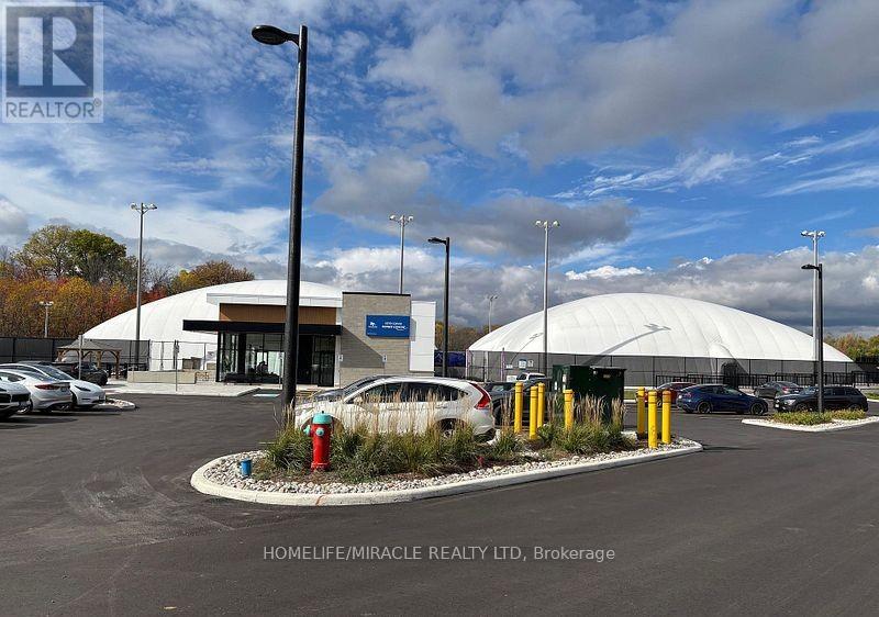 8 Bennington Road, Newmarket, Ontario  L3X 0M8 - Photo 4 - N12679934