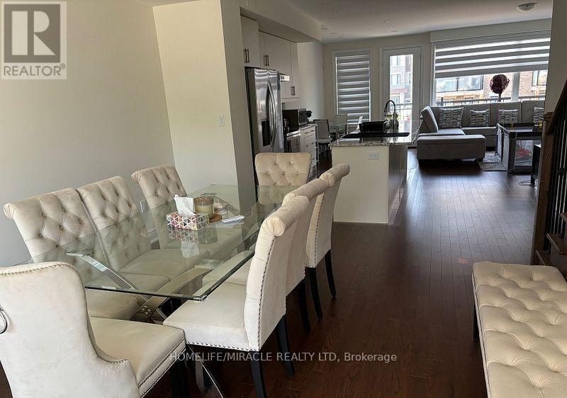 8 Bennington Road, Newmarket, Ontario  L3X 0M8 - Photo 5 - N12679934