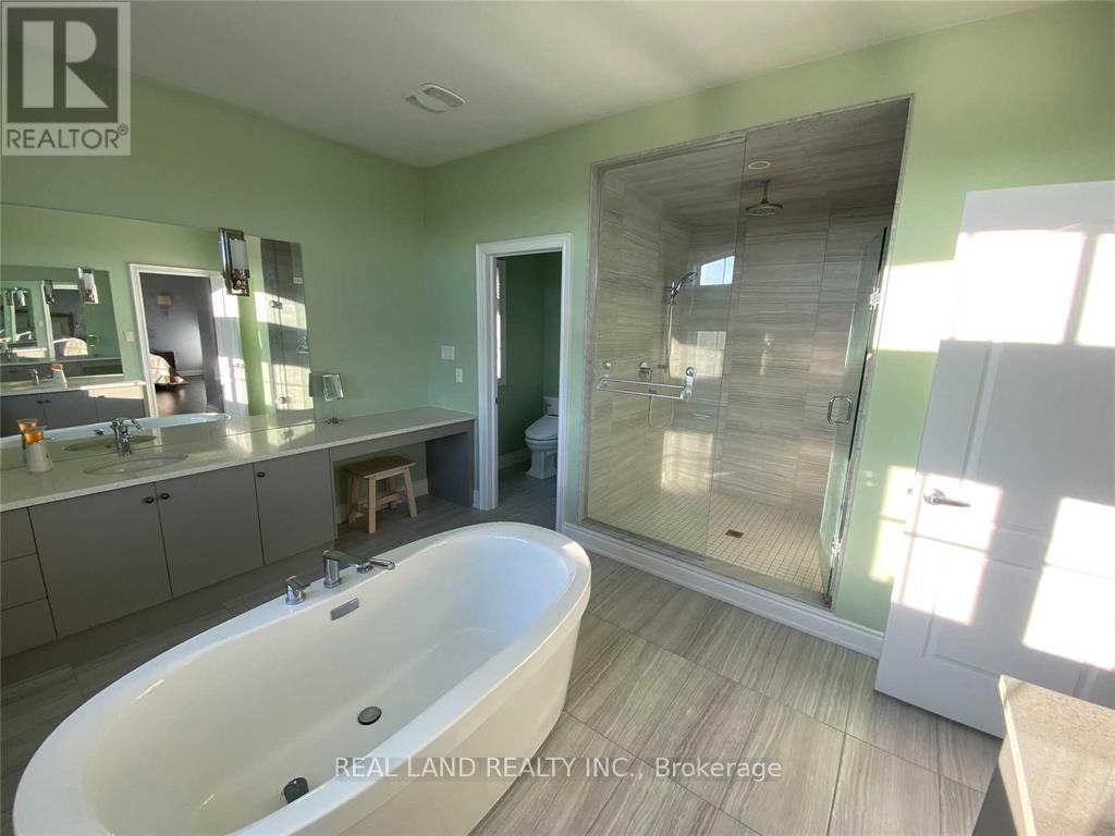 2 Castle Mountain Court, King, Ontario  L7B 0A3 - Photo 11 - N12679968