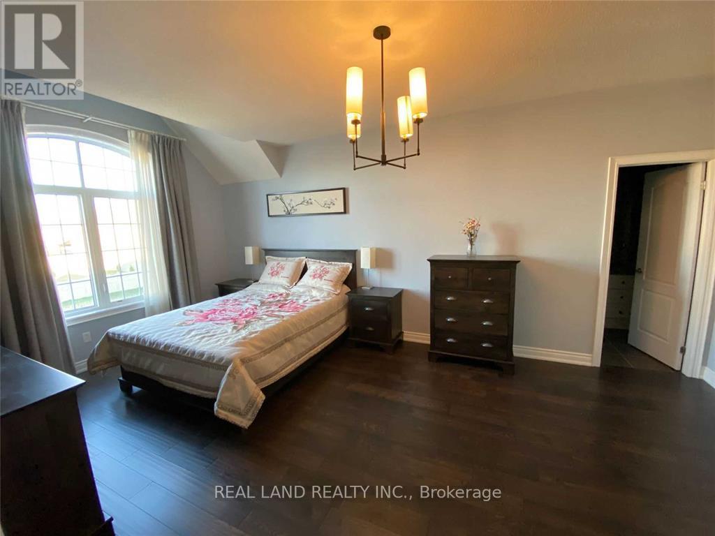 2 Castle Mountain Court, King, Ontario  L7B 0A3 - Photo 13 - N12679968