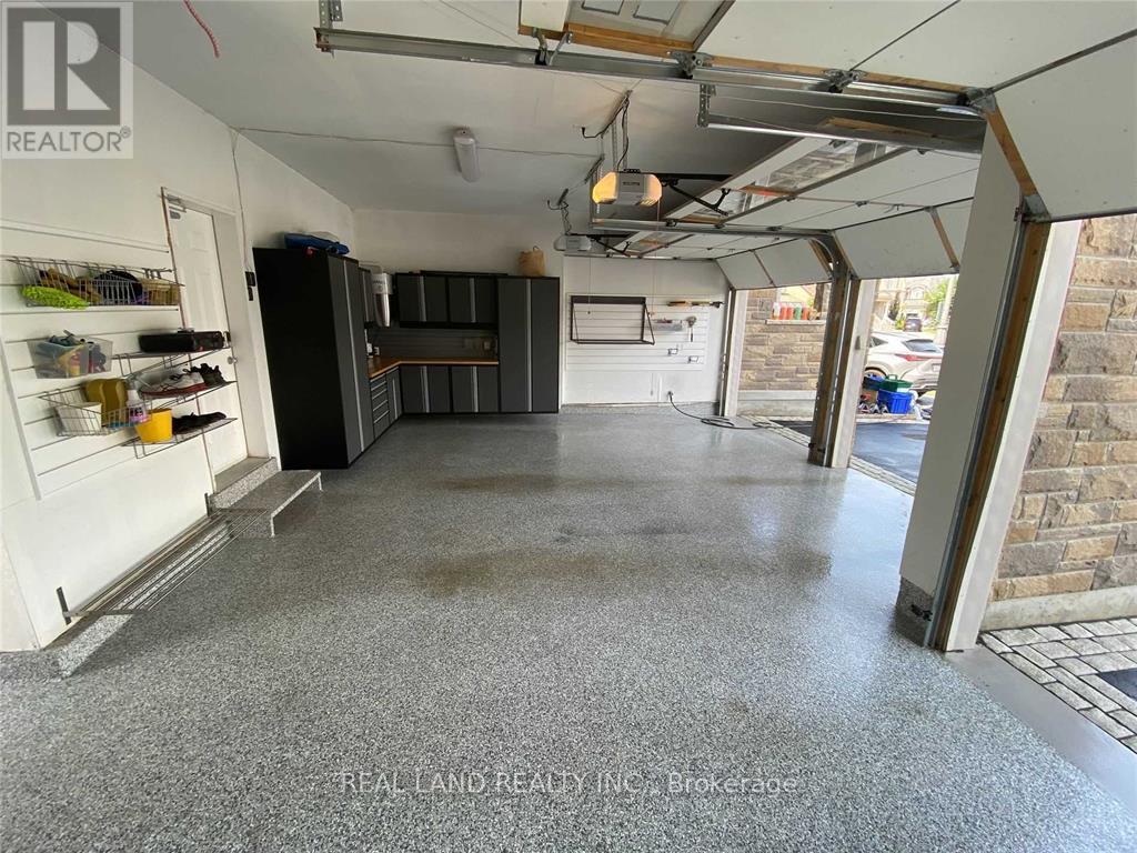 2 Castle Mountain Court, King, Ontario  L7B 0A3 - Photo 20 - N12679968