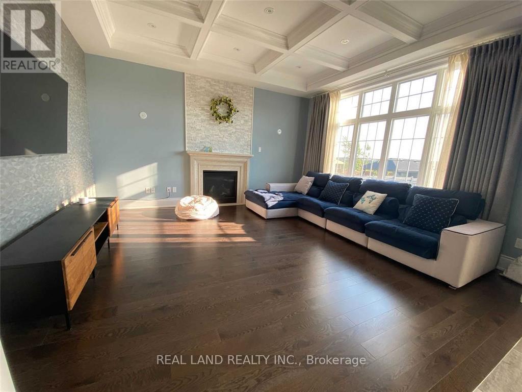 2 Castle Mountain Court, King, Ontario  L7B 0A3 - Photo 5 - N12679968