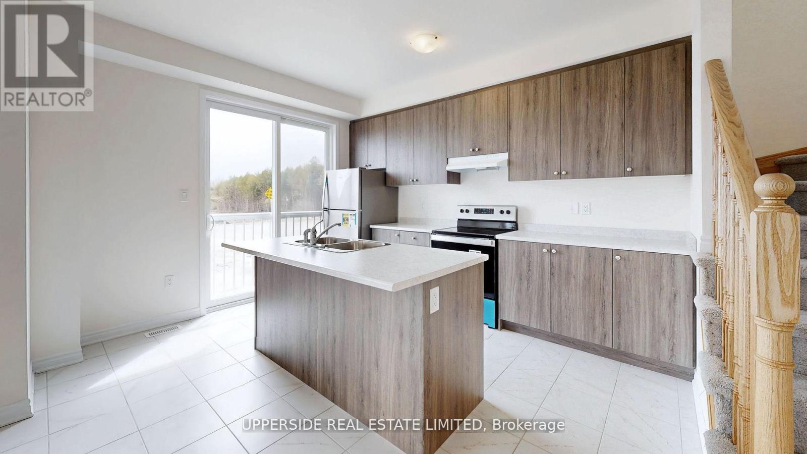 26 Shapira Avenue, Wasaga Beach, Ontario  L9Z 0K2 - Photo 11 - S12679828