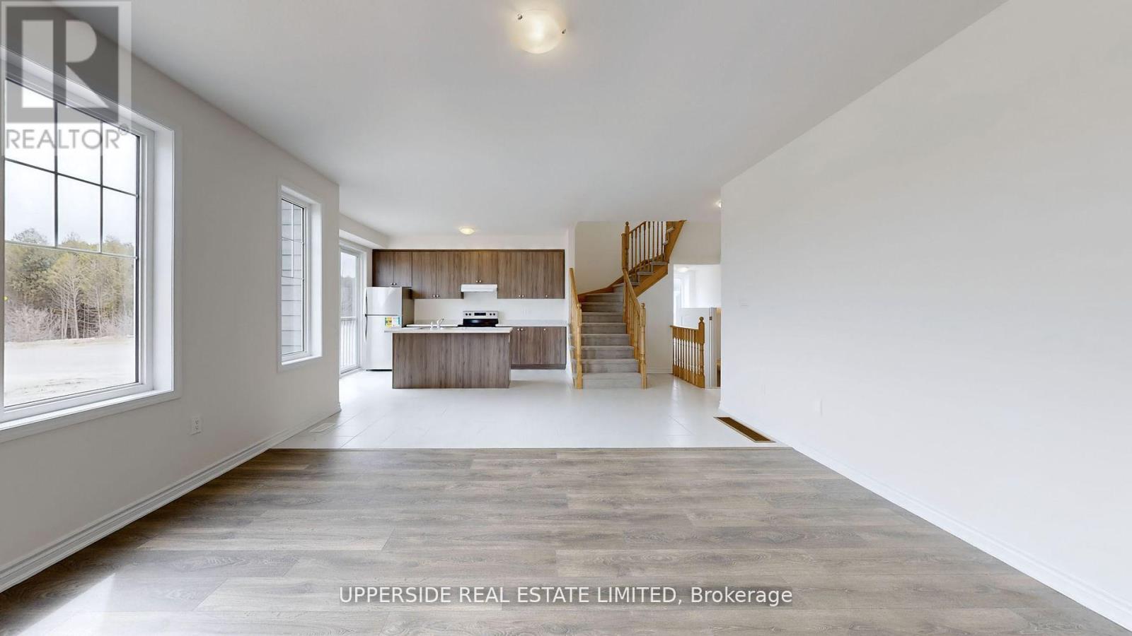 26 Shapira Avenue, Wasaga Beach, Ontario  L9Z 0K2 - Photo 8 - S12679828