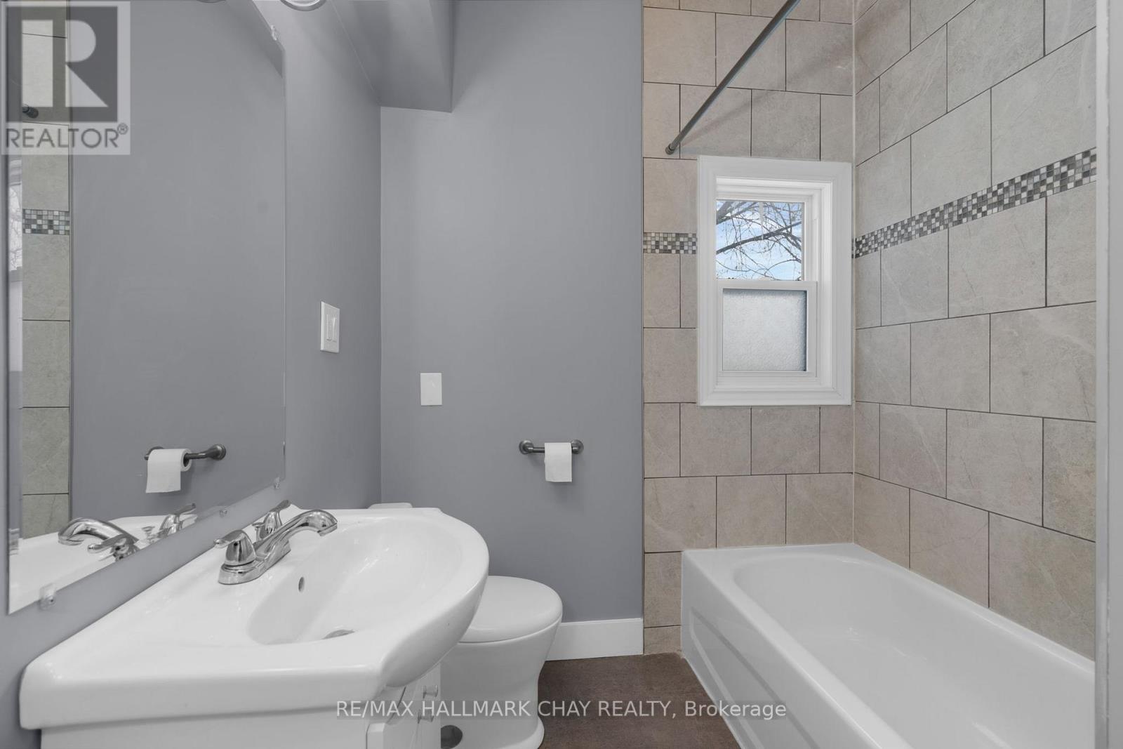 1, 2, 3 - 32 Grove Street W, Barrie, Ontario  L4N 1M7 - Photo 16 - S12679854