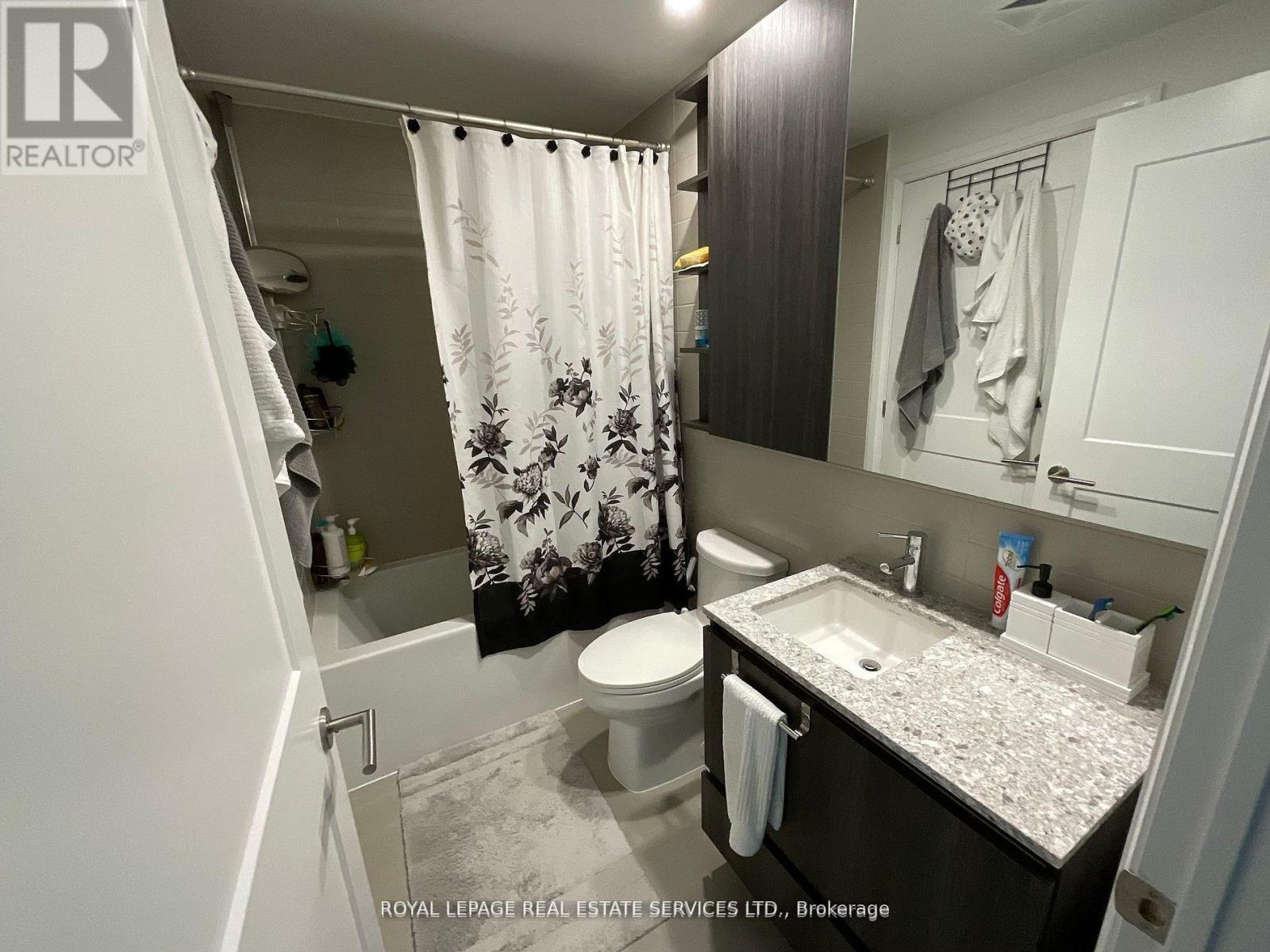 809 - 21 Park Street E, Mississauga, Ontario  L5G 1L7 - Photo 12 - W12679694