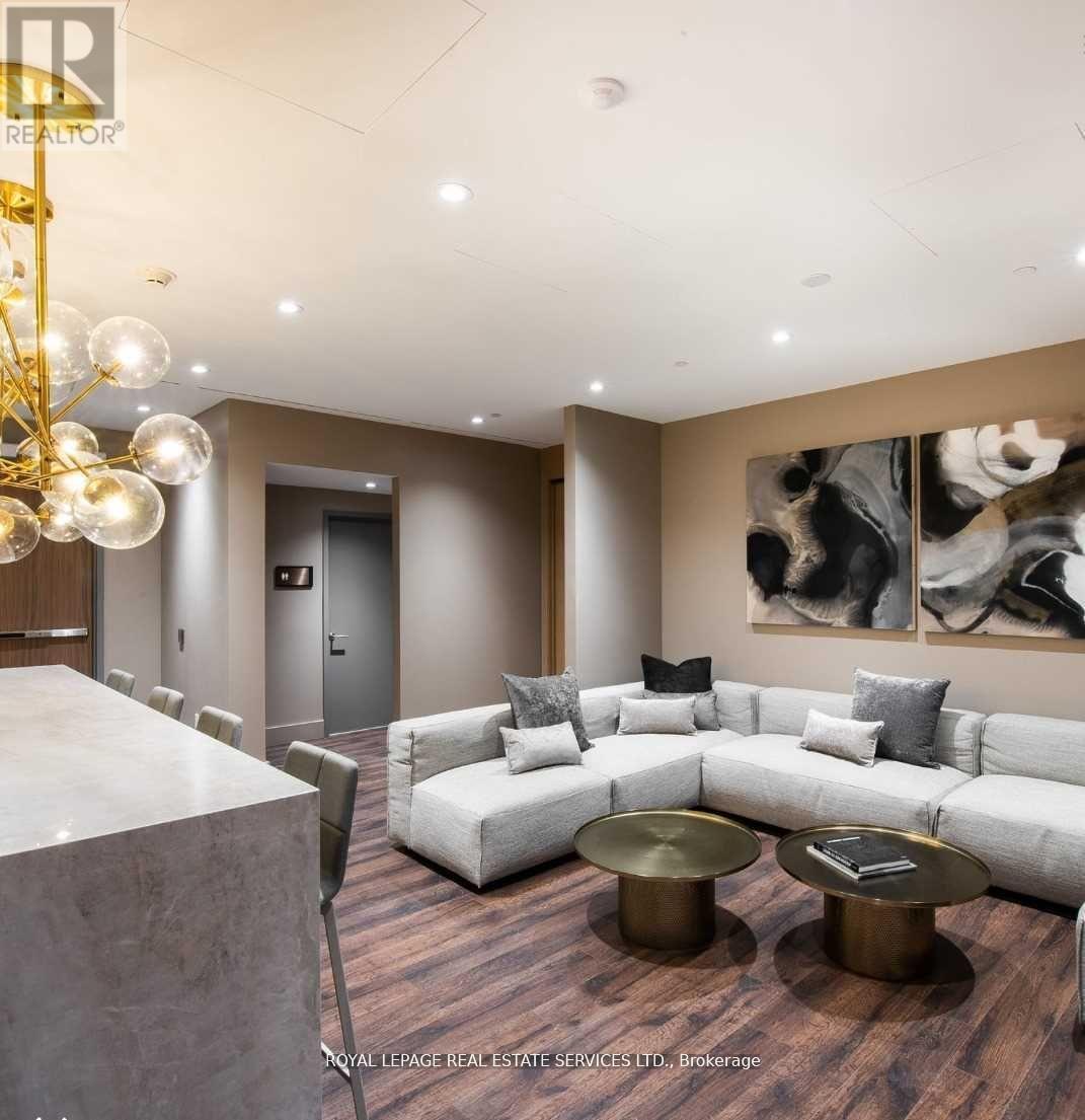 809 - 21 Park Street E, Mississauga, Ontario  L5G 1L7 - Photo 18 - W12679694