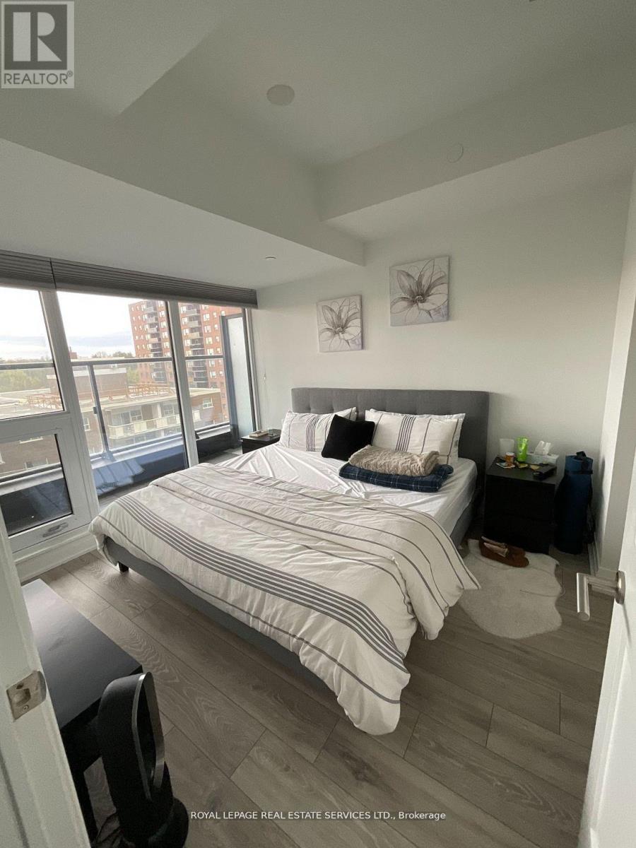 809 - 21 Park Street E, Mississauga, Ontario  L5G 1L7 - Photo 9 - W12679694