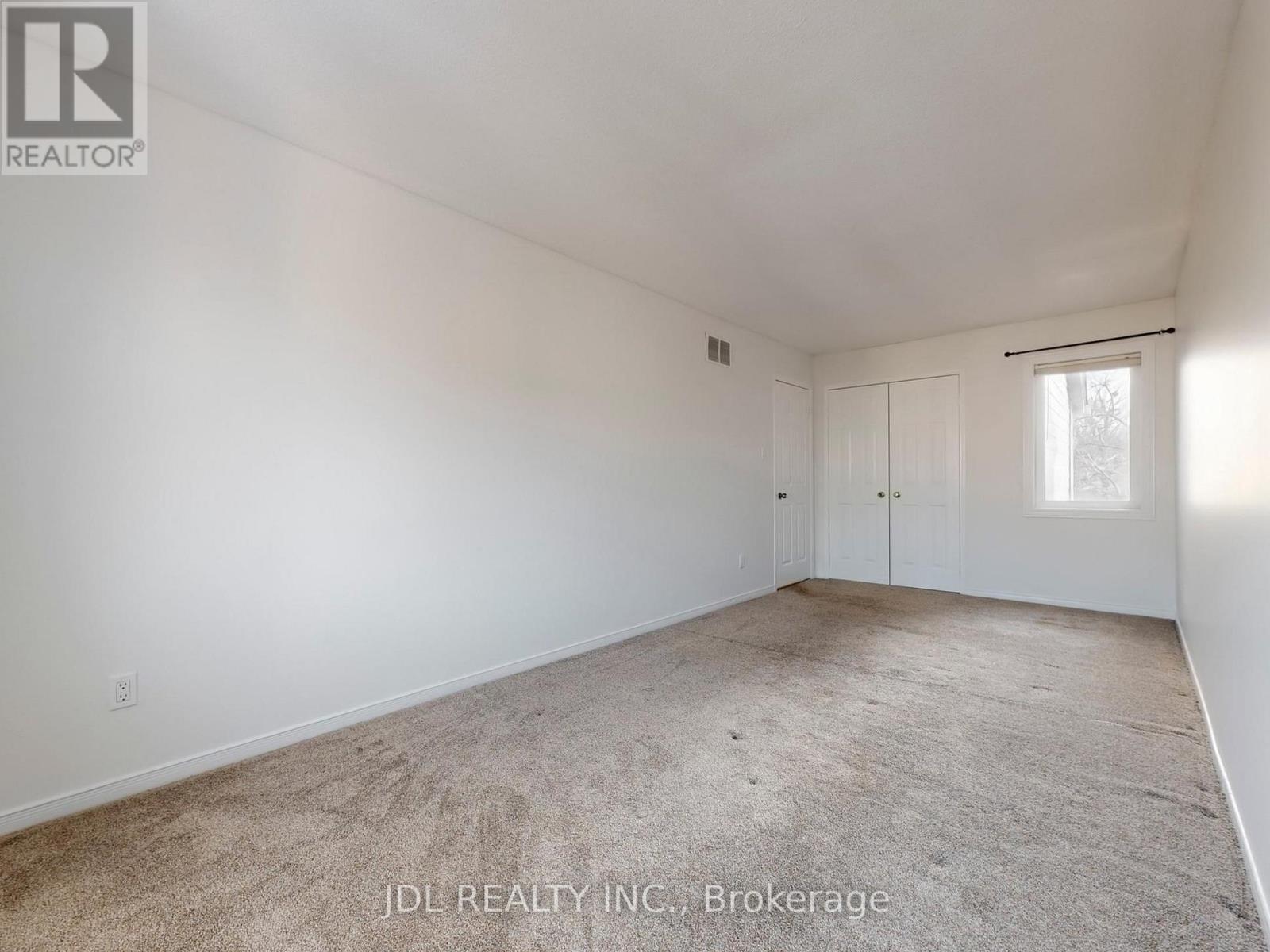 112 - 2205 South Millway, Mississauga, Ontario L5L 3T2 - Photo 25 - W12679698