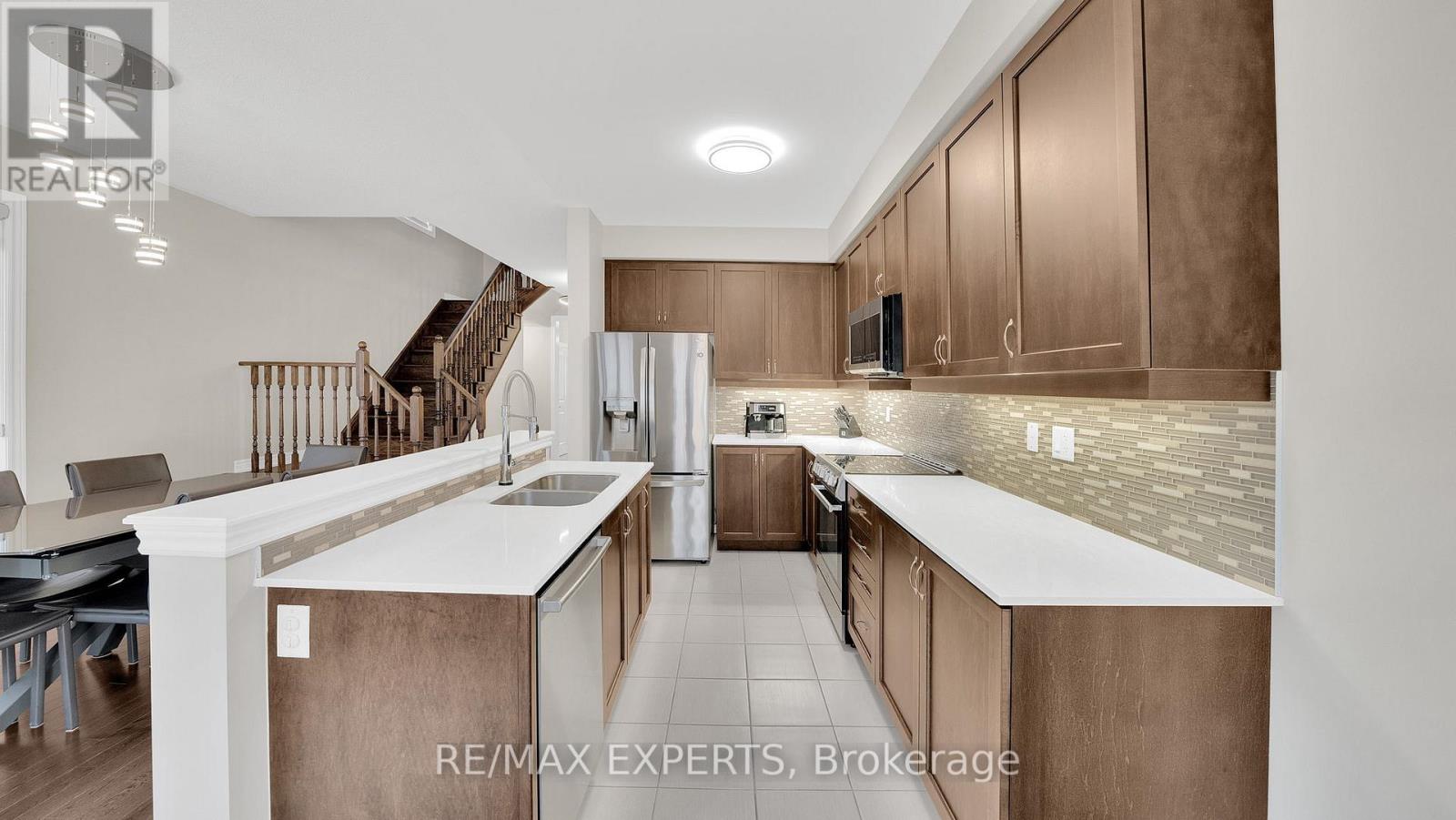 55 Morra Avenue, Caledon, Ontario  L7E 4K7 - Photo 10 - W12679716