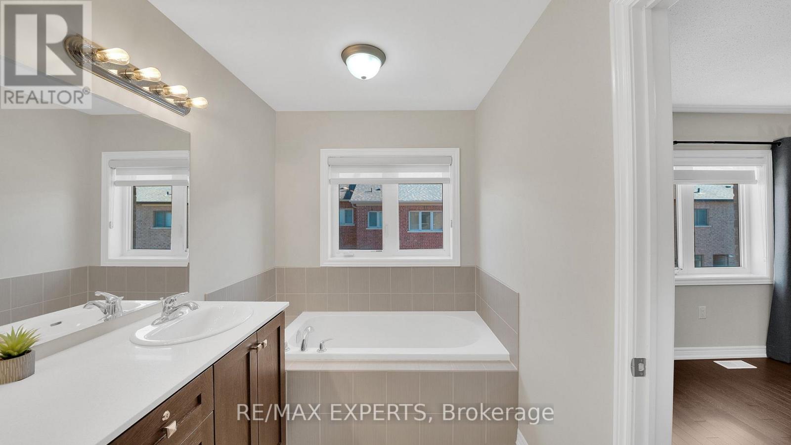 55 Morra Avenue, Caledon, Ontario  L7E 4K7 - Photo 24 - W12679716