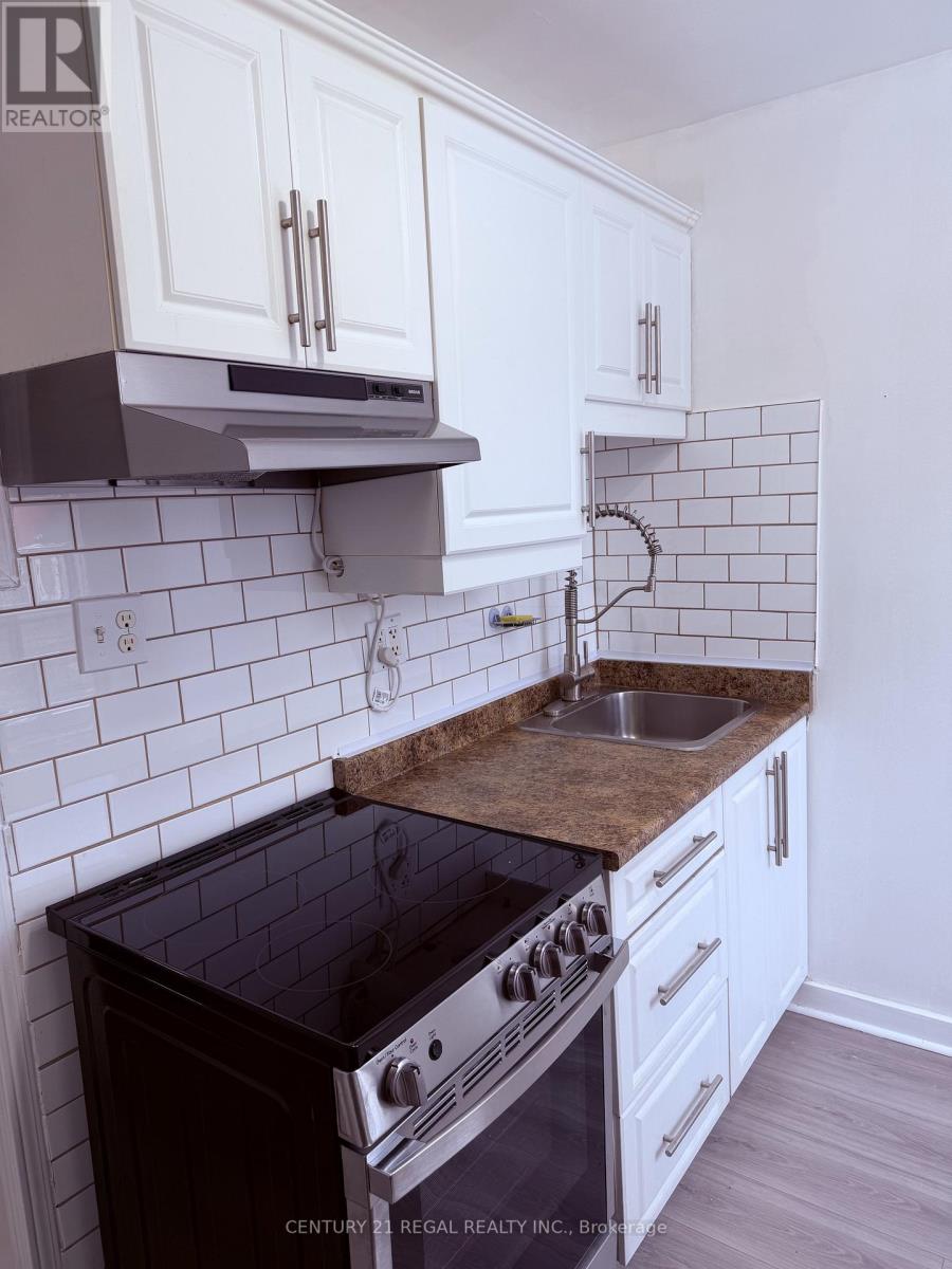 2 - 1309 Dufferin Street, Toronto, Ontario  M6H 4C2 - Photo 2 - W12679728