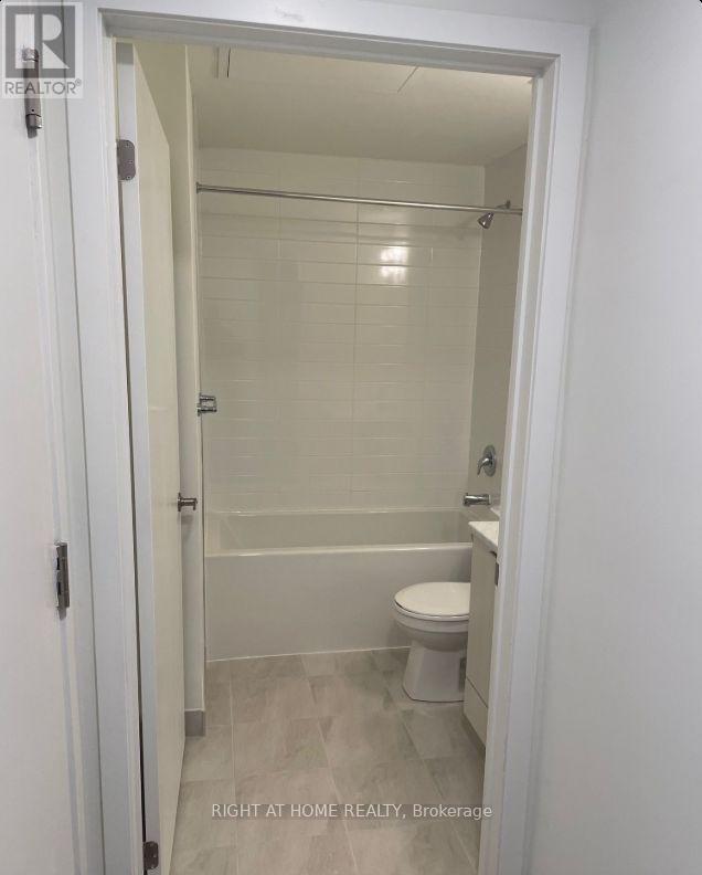 503 - 135 Canon Jackson Drive, Toronto, Ontario  M6M 0C3 - Photo 9 - W12679770