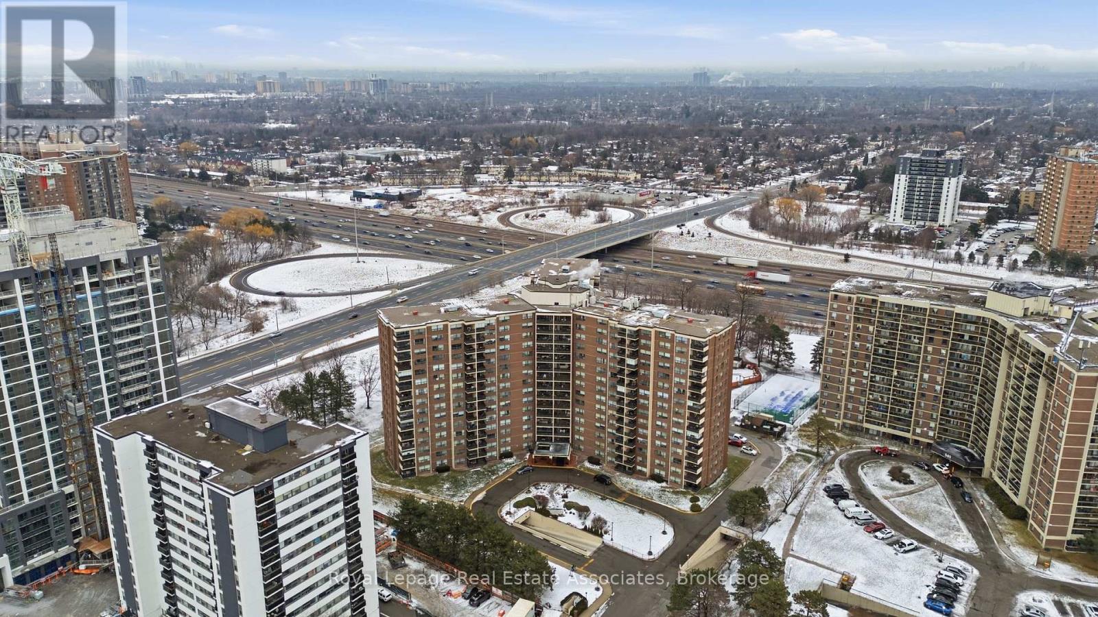 706 - 551 The West Mall, Toronto, Ontario M9C 1G7 - Photo 30 - W12679774