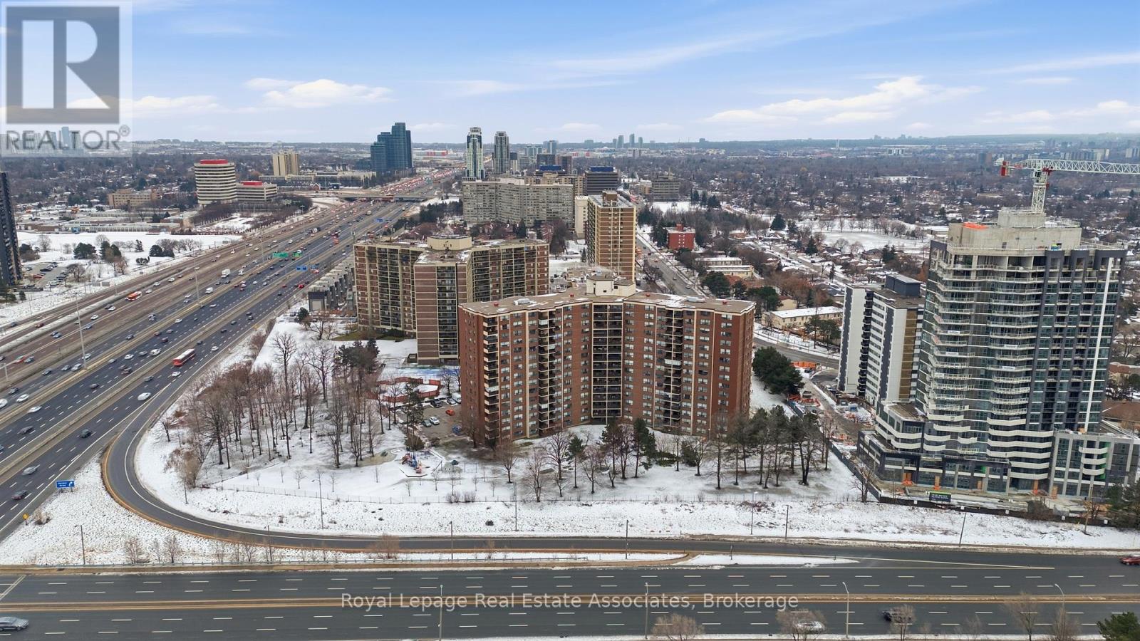 706 - 551 The West Mall, Toronto, Ontario M9C 1G7 - Photo 31 - W12679774