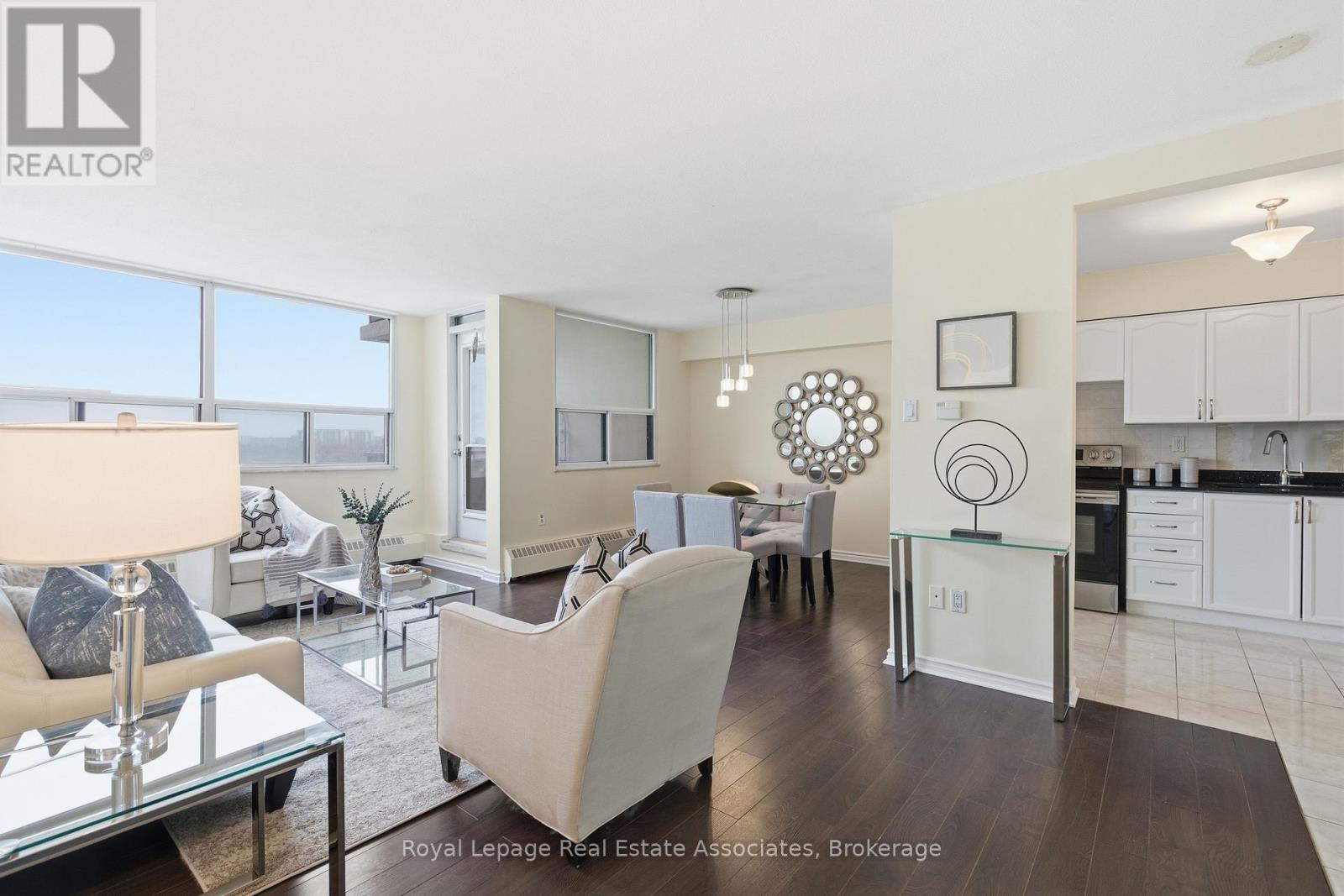 706 - 551 The West Mall, Toronto, Ontario M9C 1G7 - Photo 6 - W12679774