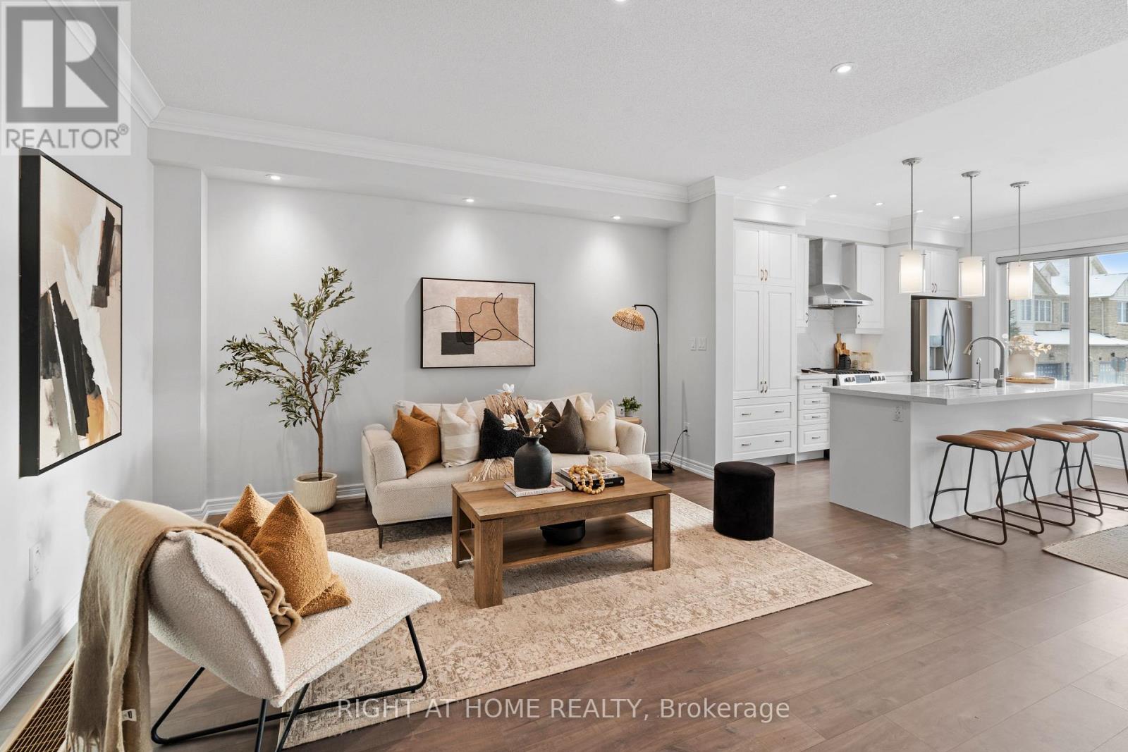 16 Doris Pawley Crescent, Caledon, Ontario  L7C 4E7 - Photo 3 - W12679794