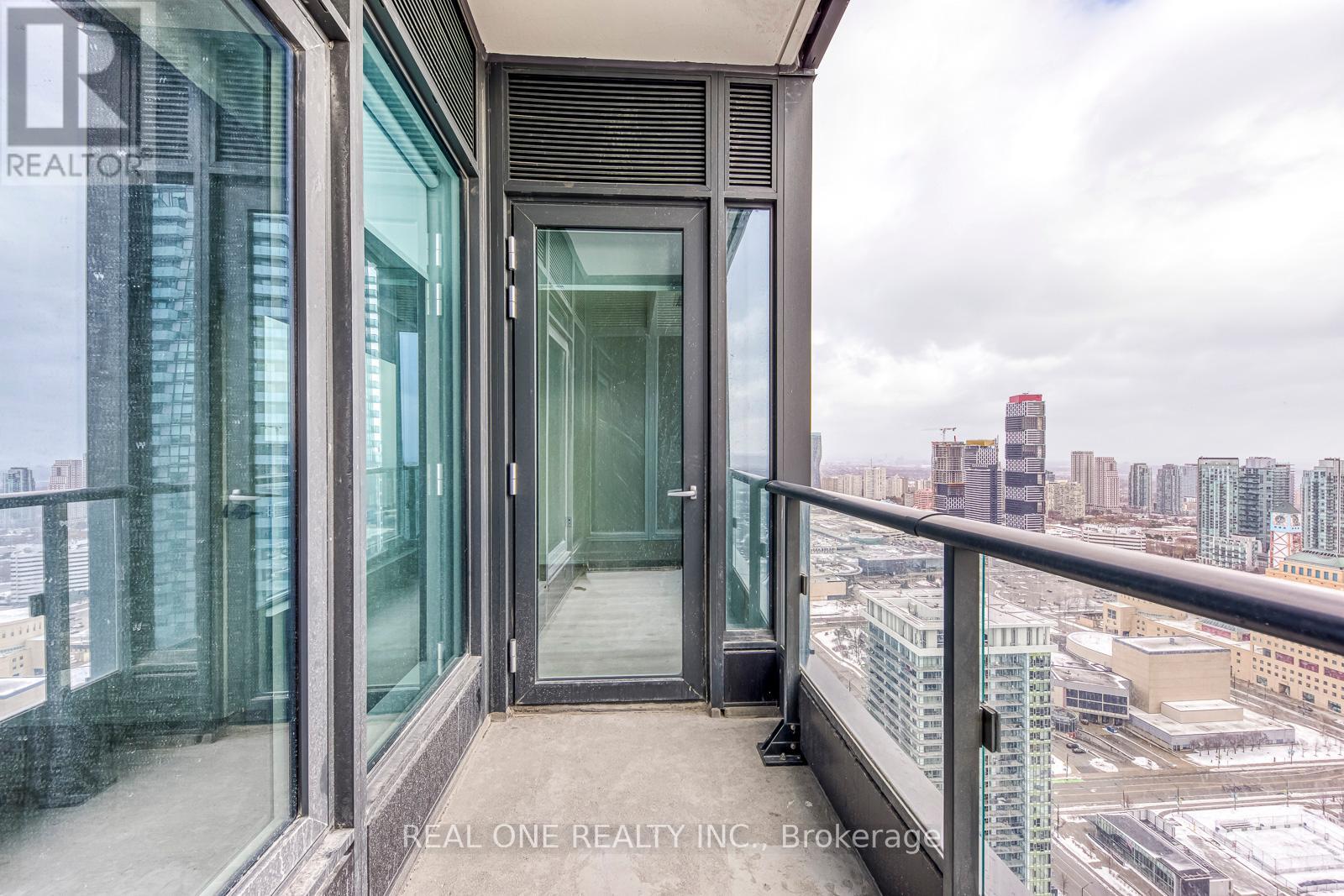 3805 - 395 Square One Drive, Mississauga, Ontario  L5B 0P6 - Photo 17 - W12679822