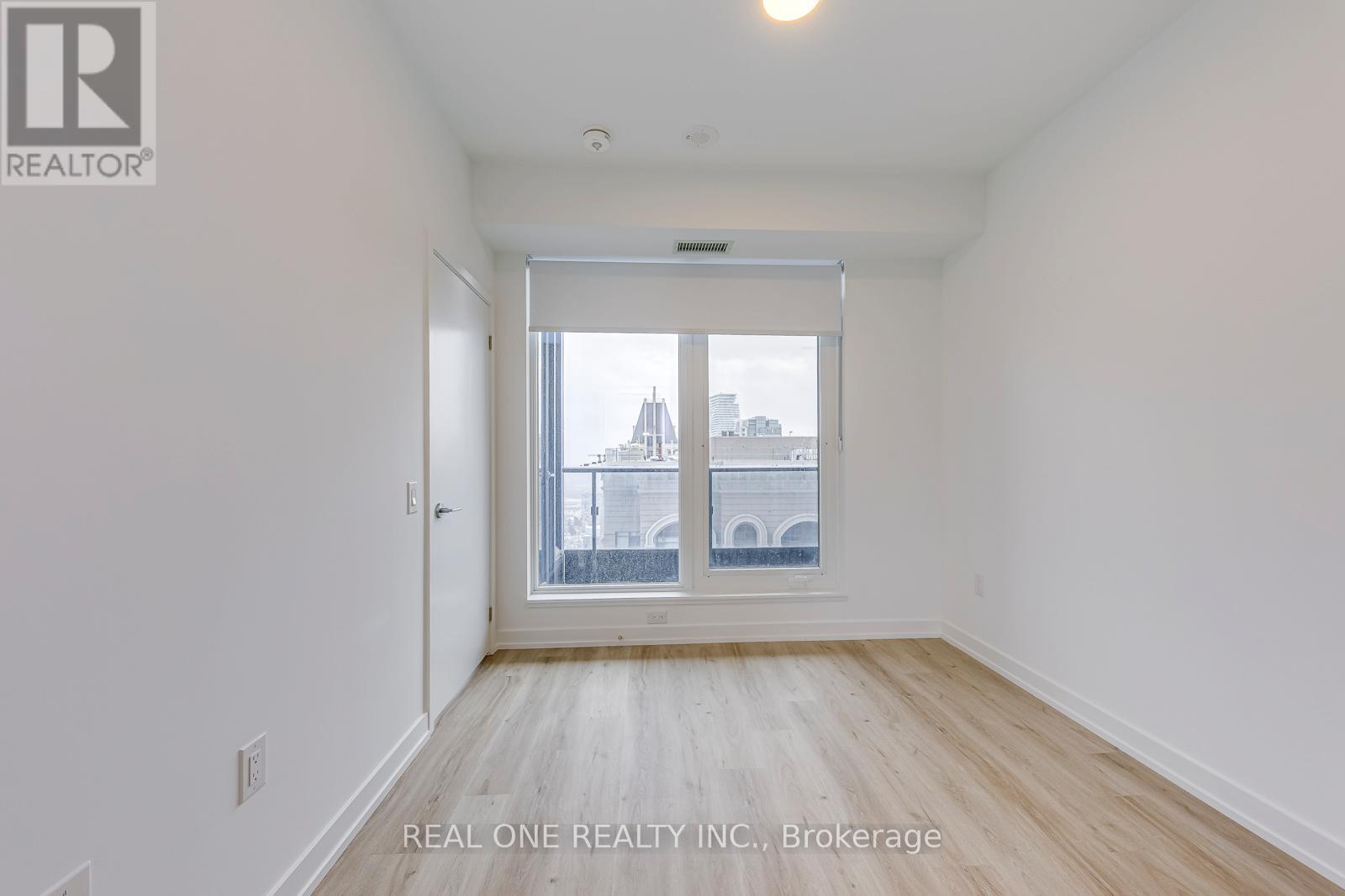 3805 - 395 Square One Drive, Mississauga, Ontario  L5B 0P6 - Photo 22 - W12679822