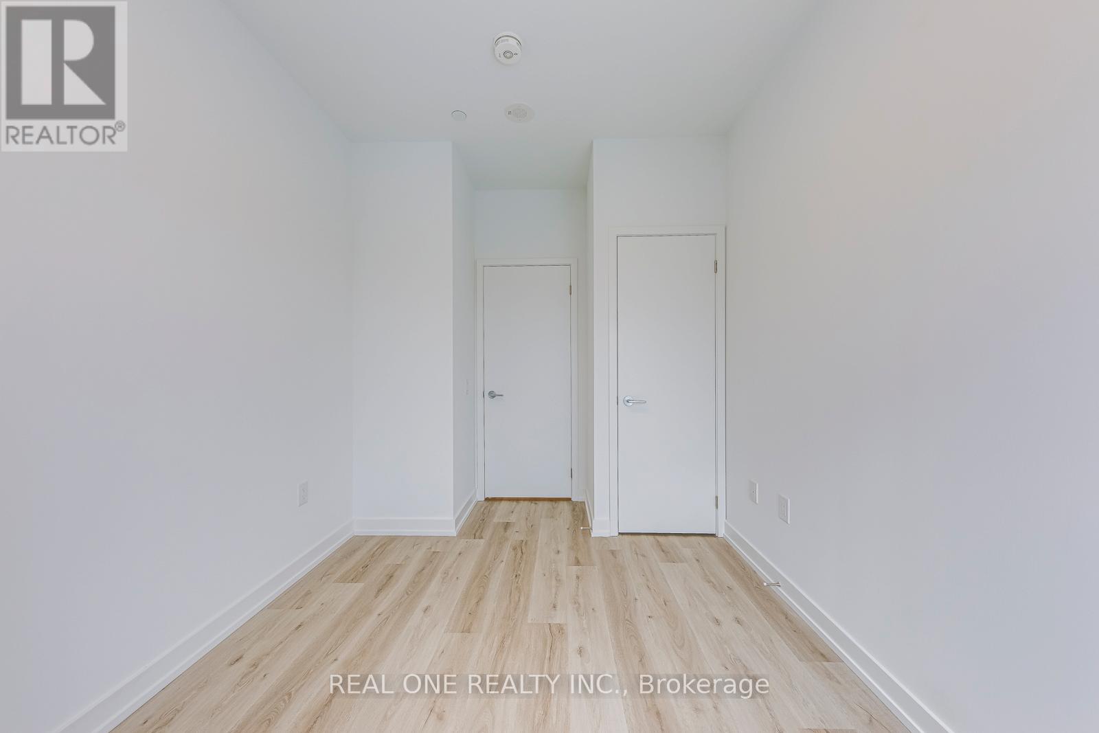 3805 - 395 Square One Drive, Mississauga, Ontario  L5B 0P6 - Photo 27 - W12679822