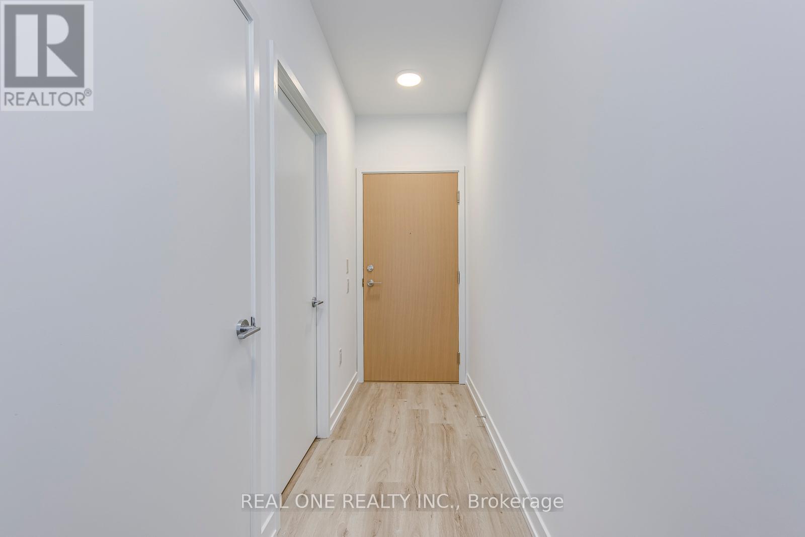 3805 - 395 Square One Drive, Mississauga, Ontario  L5B 0P6 - Photo 7 - W12679822