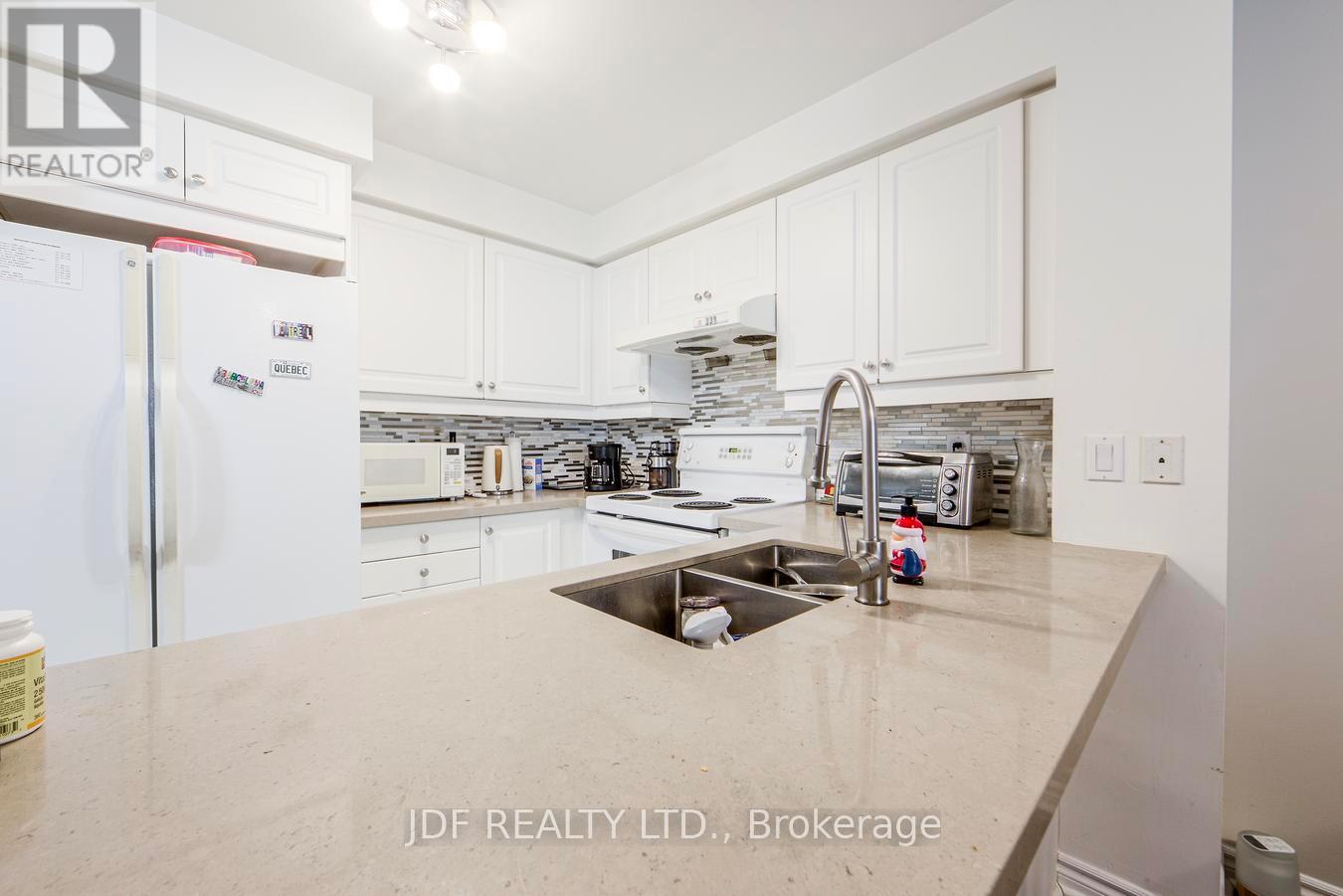 920 - 2111 Lake Shore Boulevard W, Toronto, Ontario  M8V 4B2 - Photo 17 - W12679860