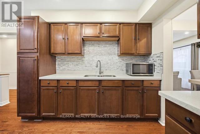 8 Nottawasaga Crescent, Brampton, Ontario  L6Z 1B9 - Photo 16 - W12679868