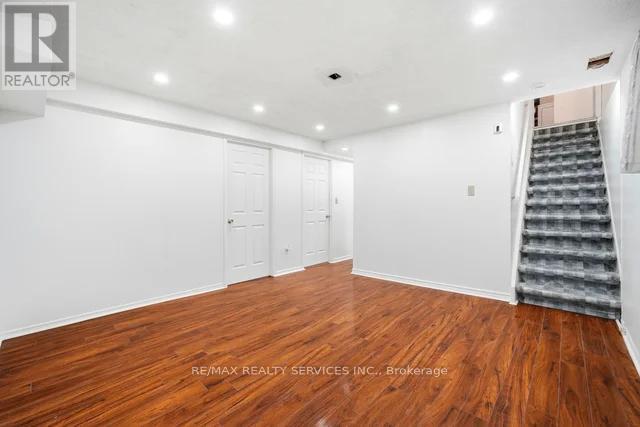 8 Nottawasaga Crescent, Brampton, Ontario  L6Z 1B9 - Photo 31 - W12679868