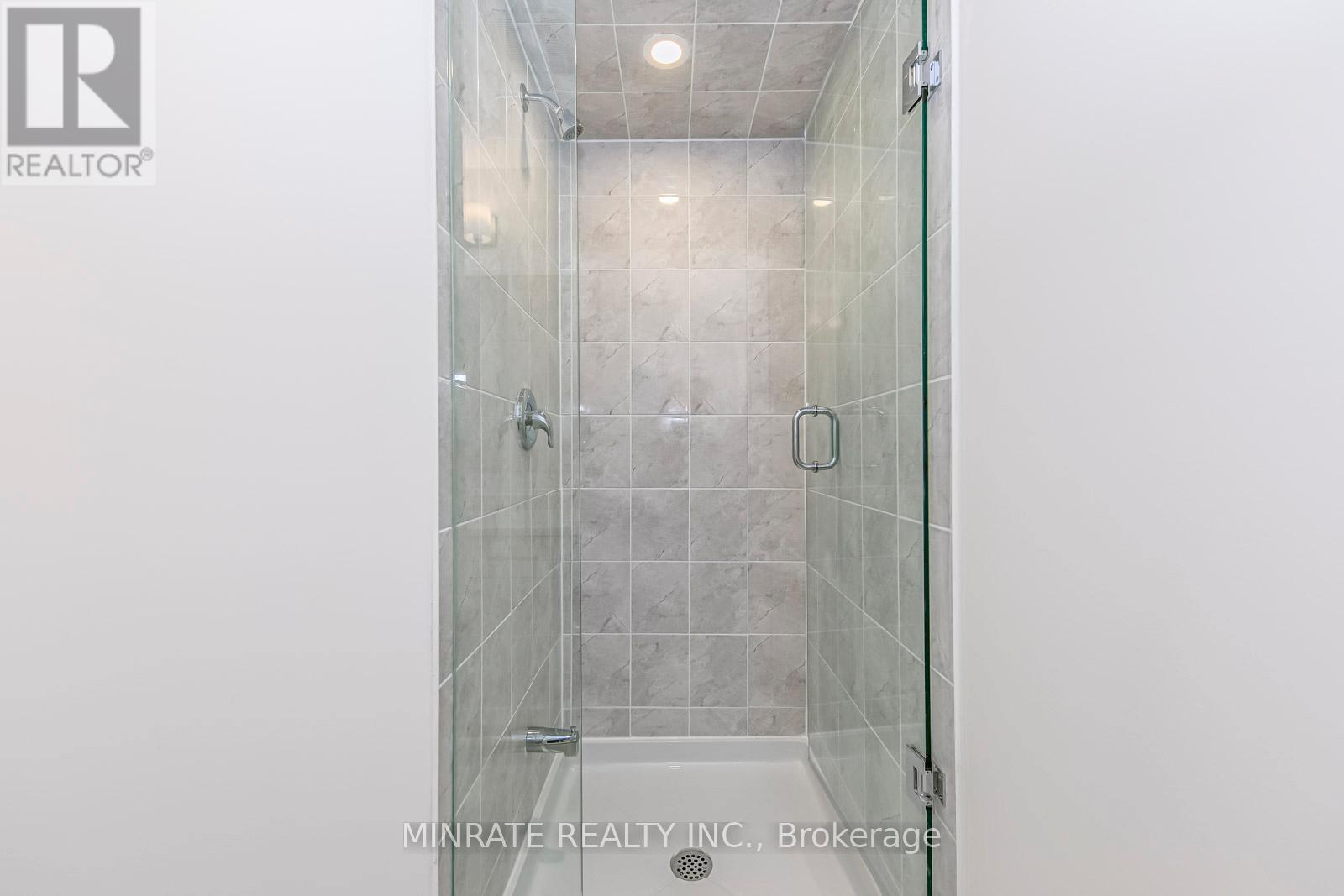 1544 Wellwood Terrace, Milton, Ontario  L9E 1V4 - Photo 14 - W12679920