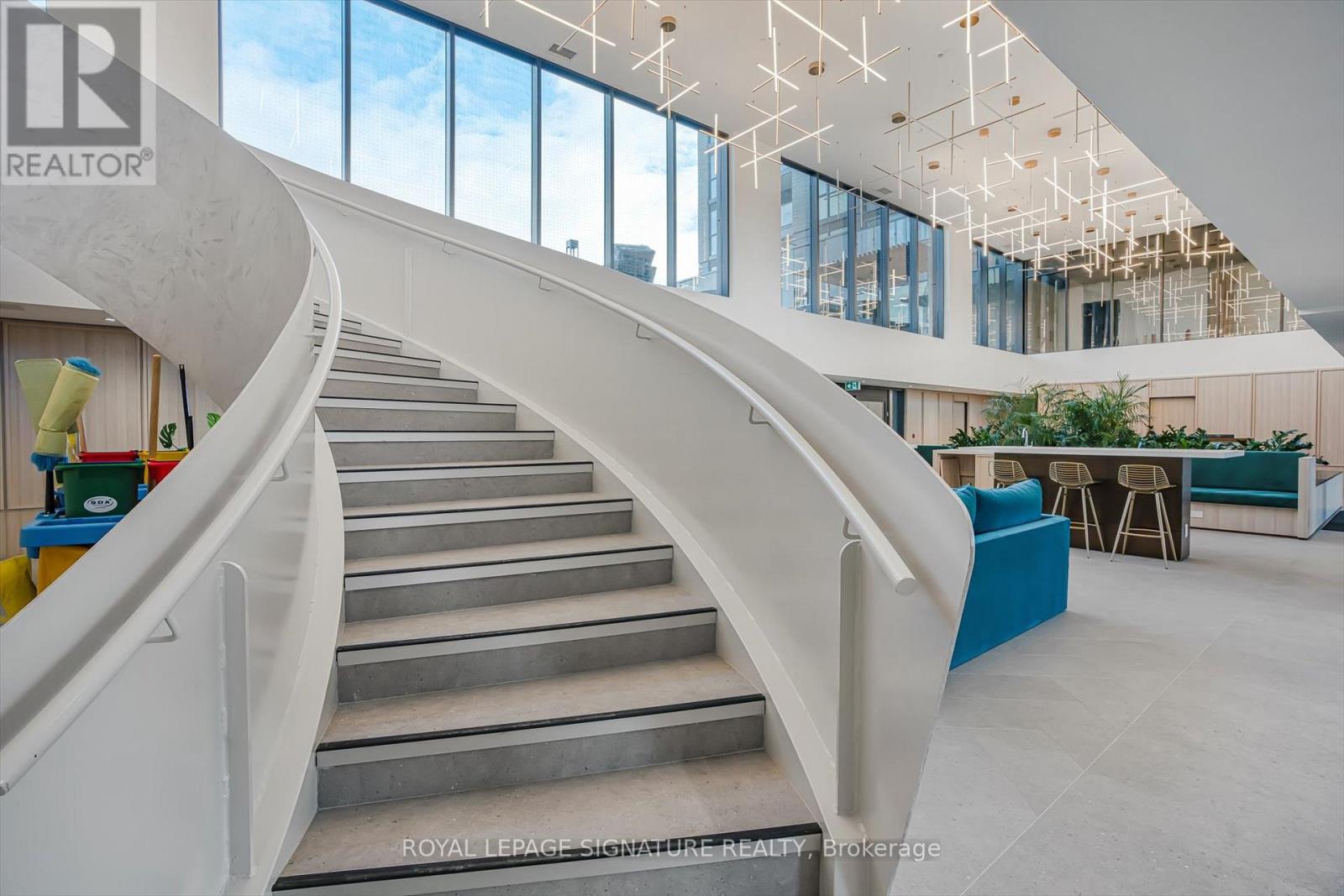 B510 - 3071 Trafalgar Road, Oakville, Ontario  L6H 8C6 - Photo 11 - W12679944