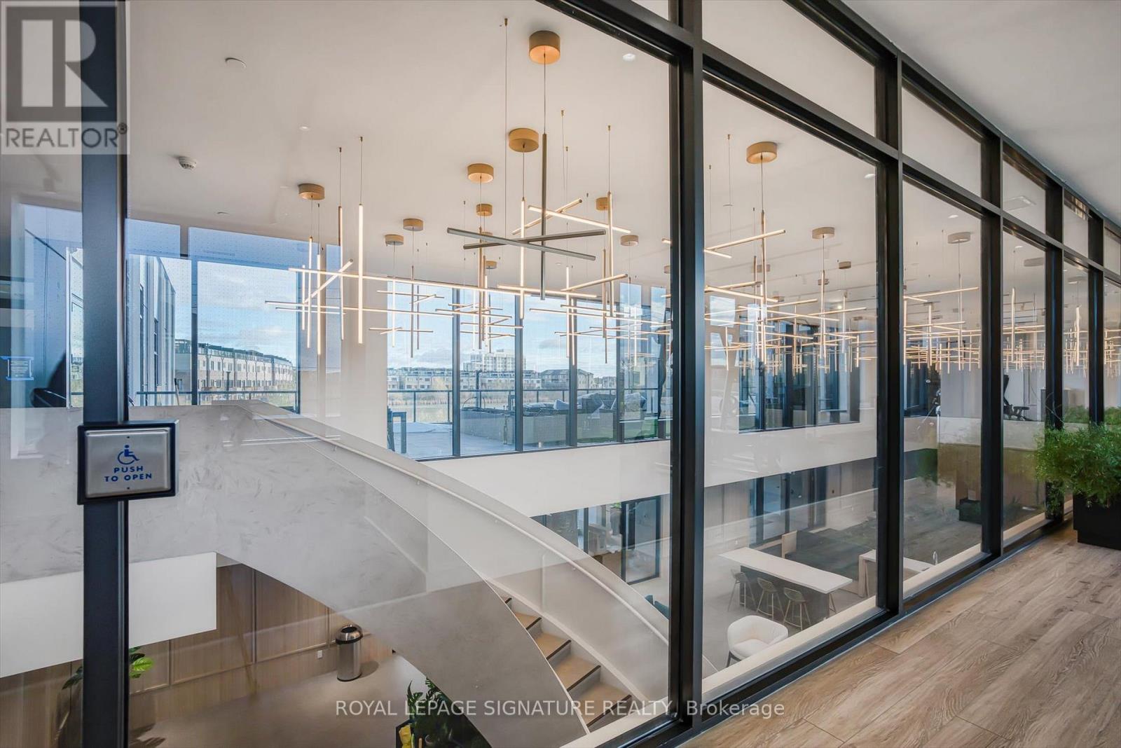 B510 - 3071 Trafalgar Road, Oakville, Ontario  L6H 8C6 - Photo 9 - W12679944