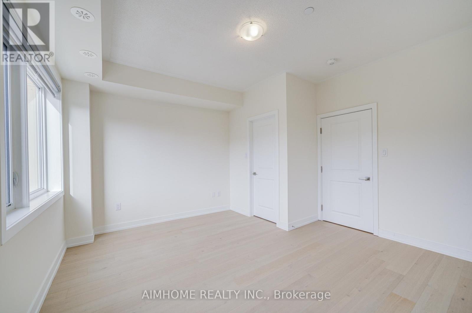 135 Frederick Tisdale Drive, Toronto, Ontario  M3K 0C6 - Photo 17 - W12679964