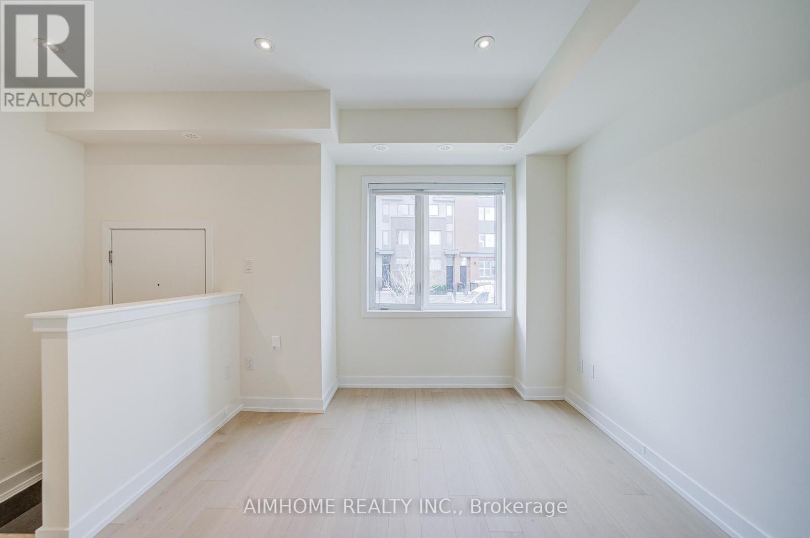 135 Frederick Tisdale Drive, Toronto, Ontario  M3K 0C6 - Photo 22 - W12679964