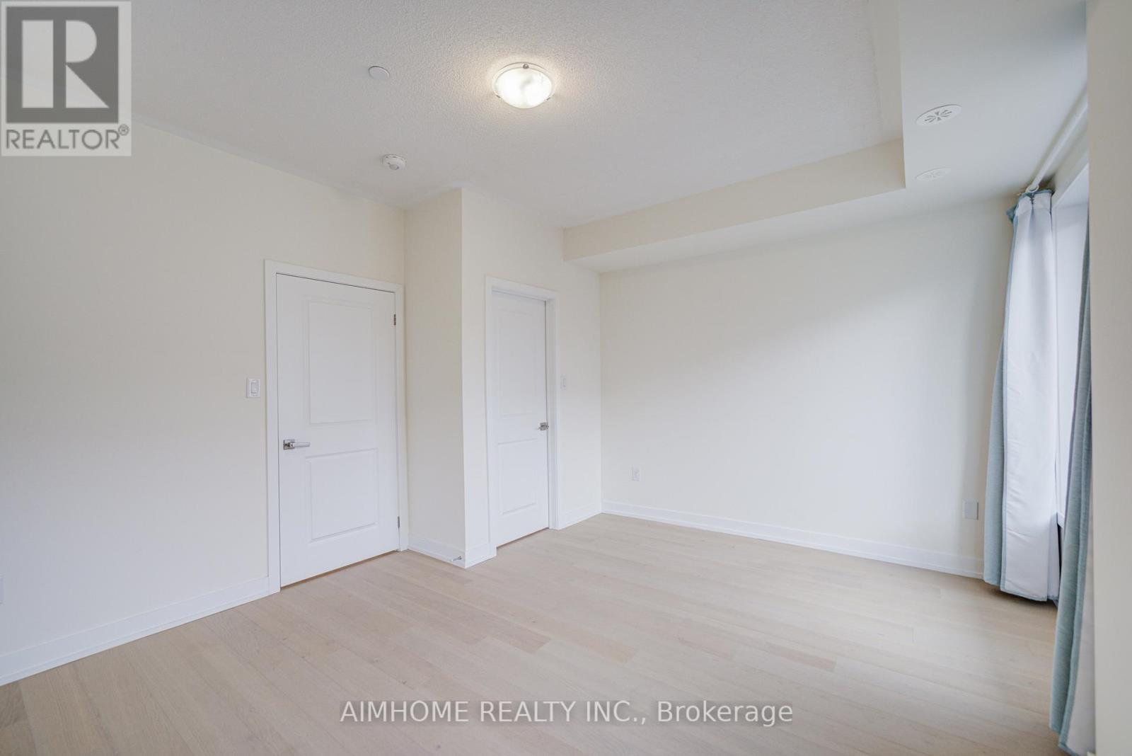 135 Frederick Tisdale Drive, Toronto, Ontario  M3K 0C6 - Photo 27 - W12679964