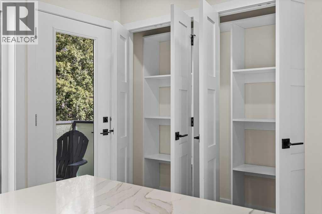 102, 1330 1st Avenue, Canmore, Alberta  T1W 1M4 - Photo 14 - A2270347