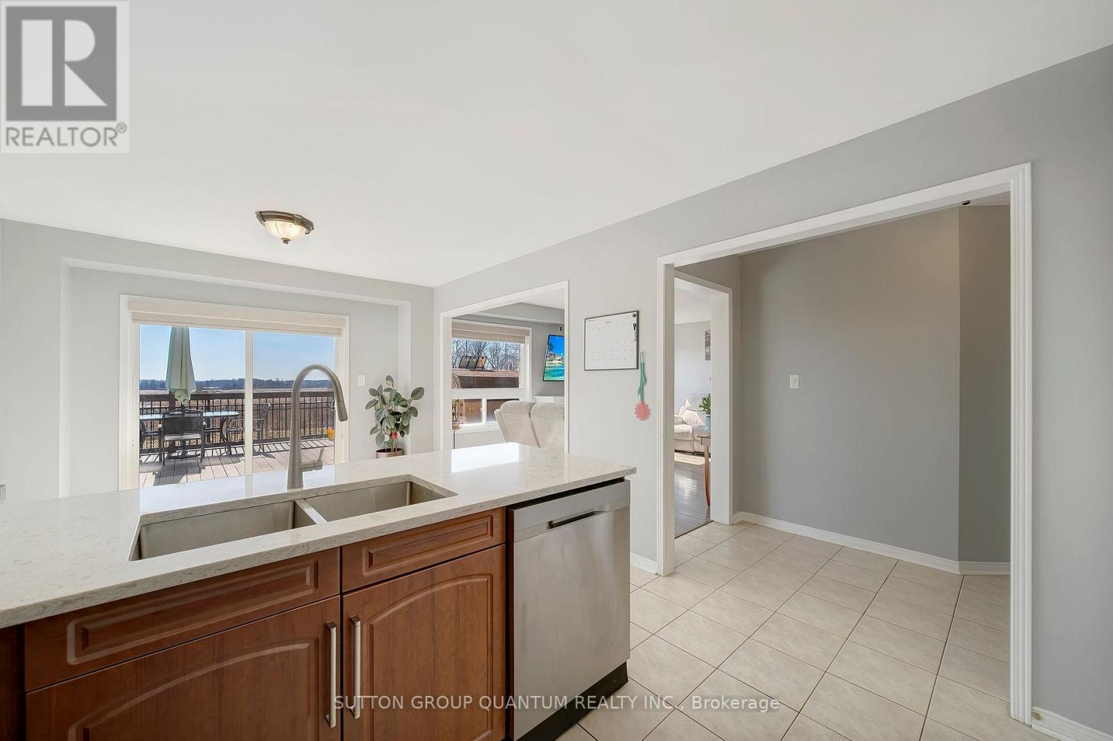 157 Voyager Pass, Hamilton, Ontario  L0R 1C0 - Photo 10 - X12679708