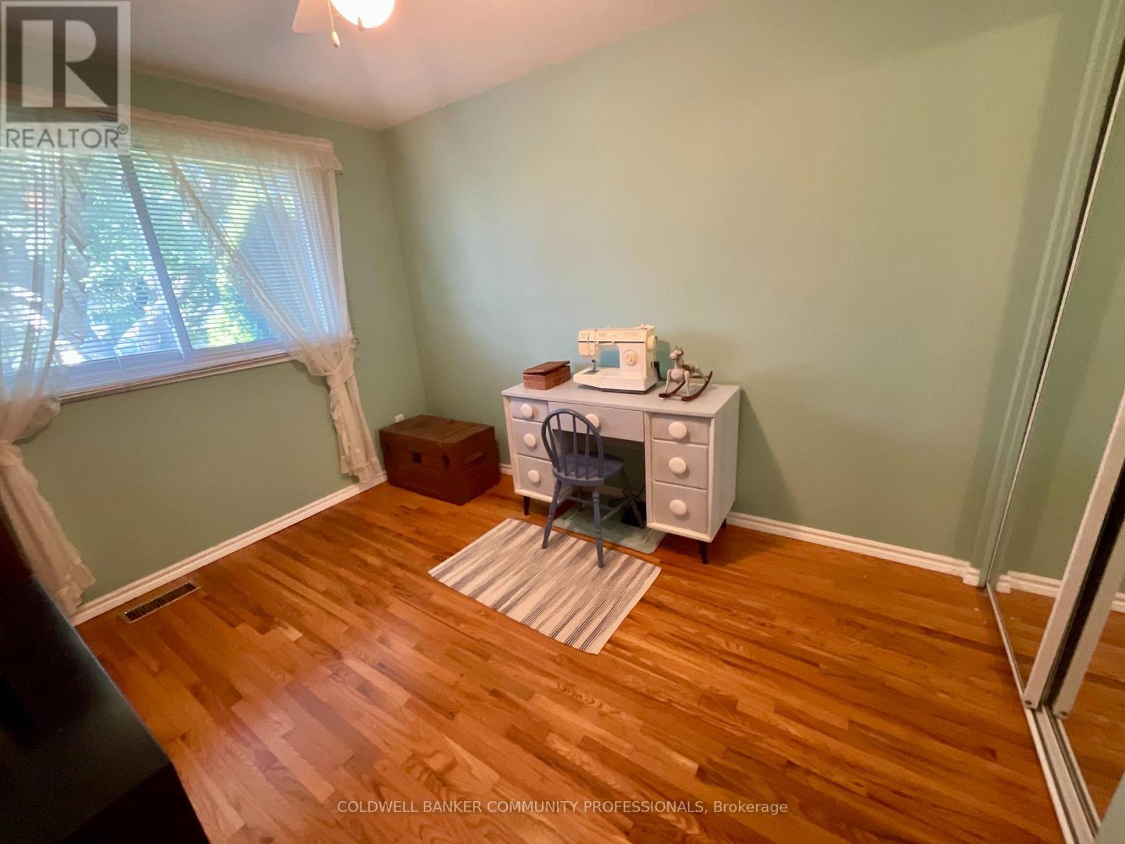 4 Rosanne Crescent, Hamilton, Ontario  L8T 2T7 - Photo 12 - X12679784