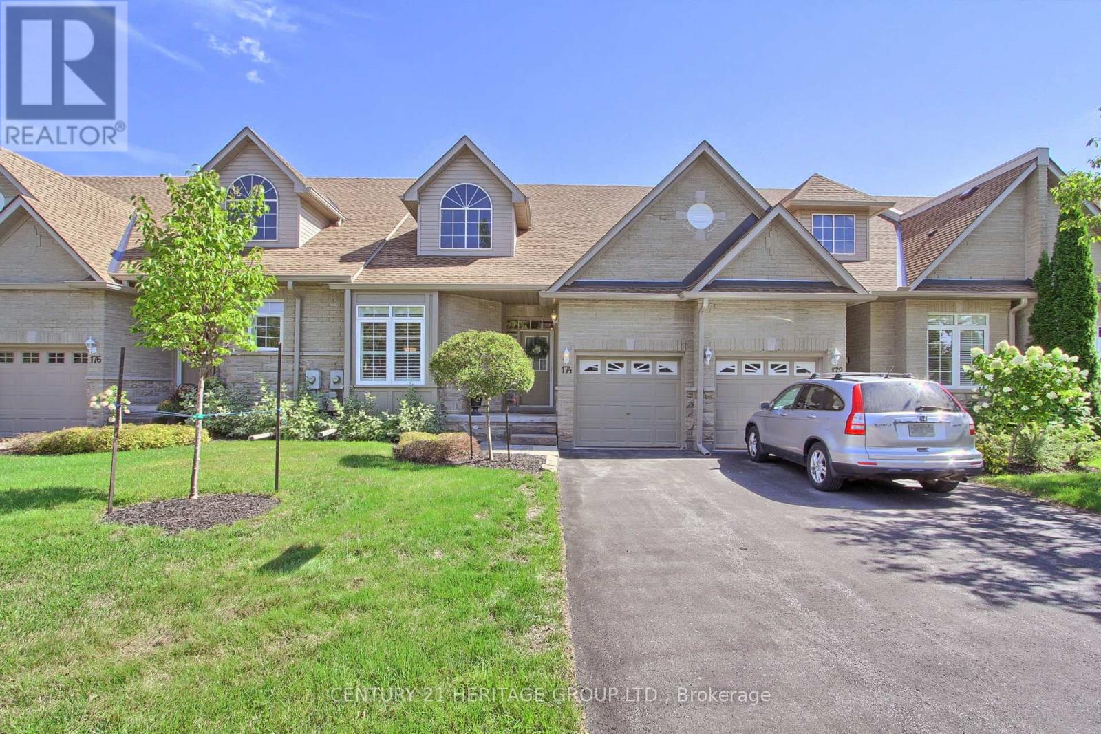 28 - 174 Lindsay Street N, Kawartha Lakes, Ontario K9V 0A3 - Photo 1 - X12679888