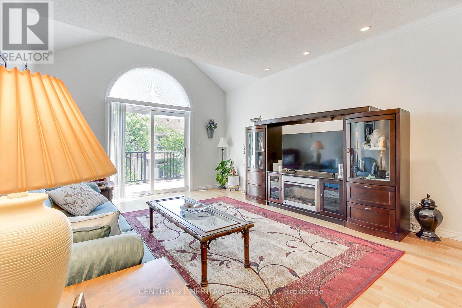 28 - 174 Lindsay Street N, Kawartha Lakes, Ontario K9V 0A3 - Photo 18 - X12679888